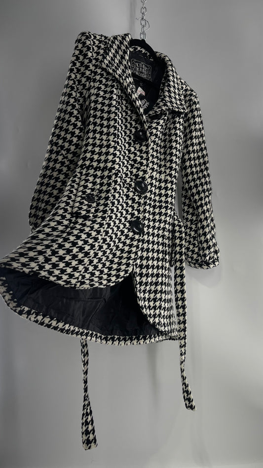 Deadstock Vintage Last Kiss Houndstooth Coat with Bubble Sleeve, Waist Tie, and Sweeping Hem (XXL)