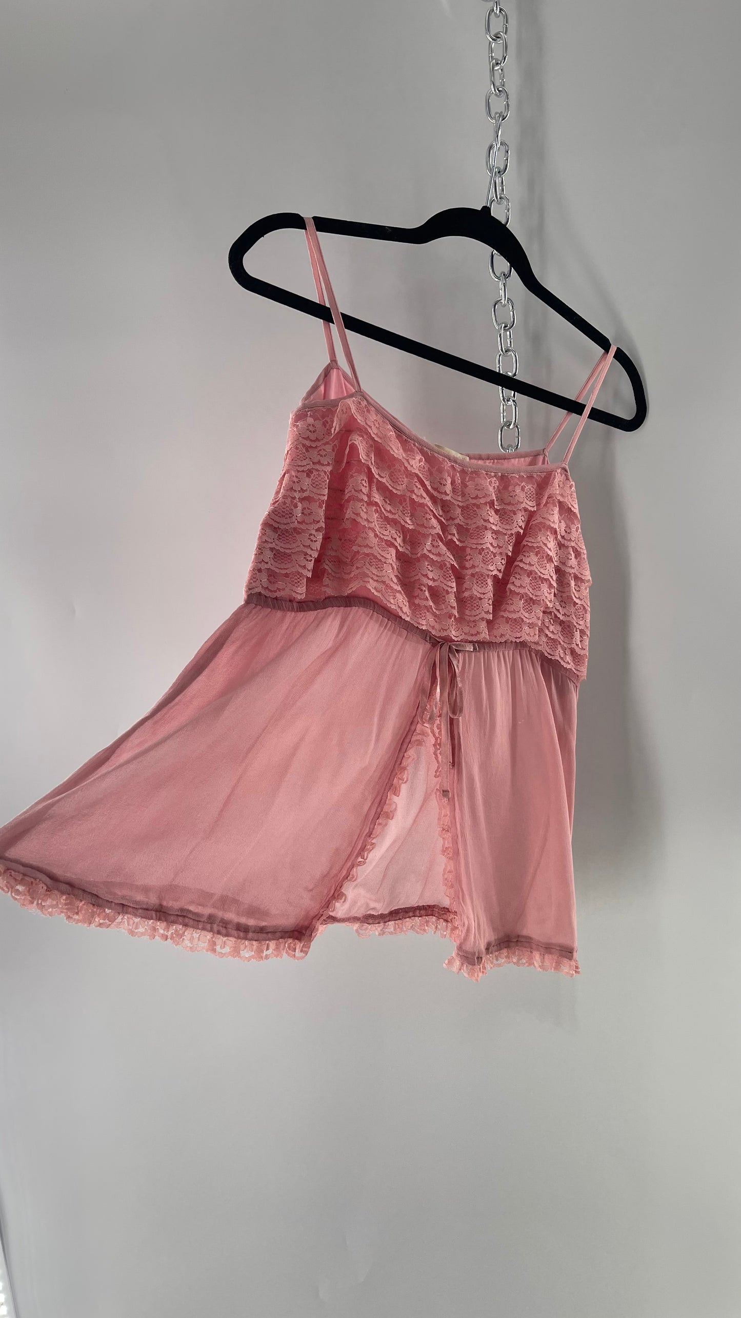 Andrew & Co NYC Deadstock Vintage Ruffled Lace Pink Tank with Bow Detail and Vented Bodice (S/M)