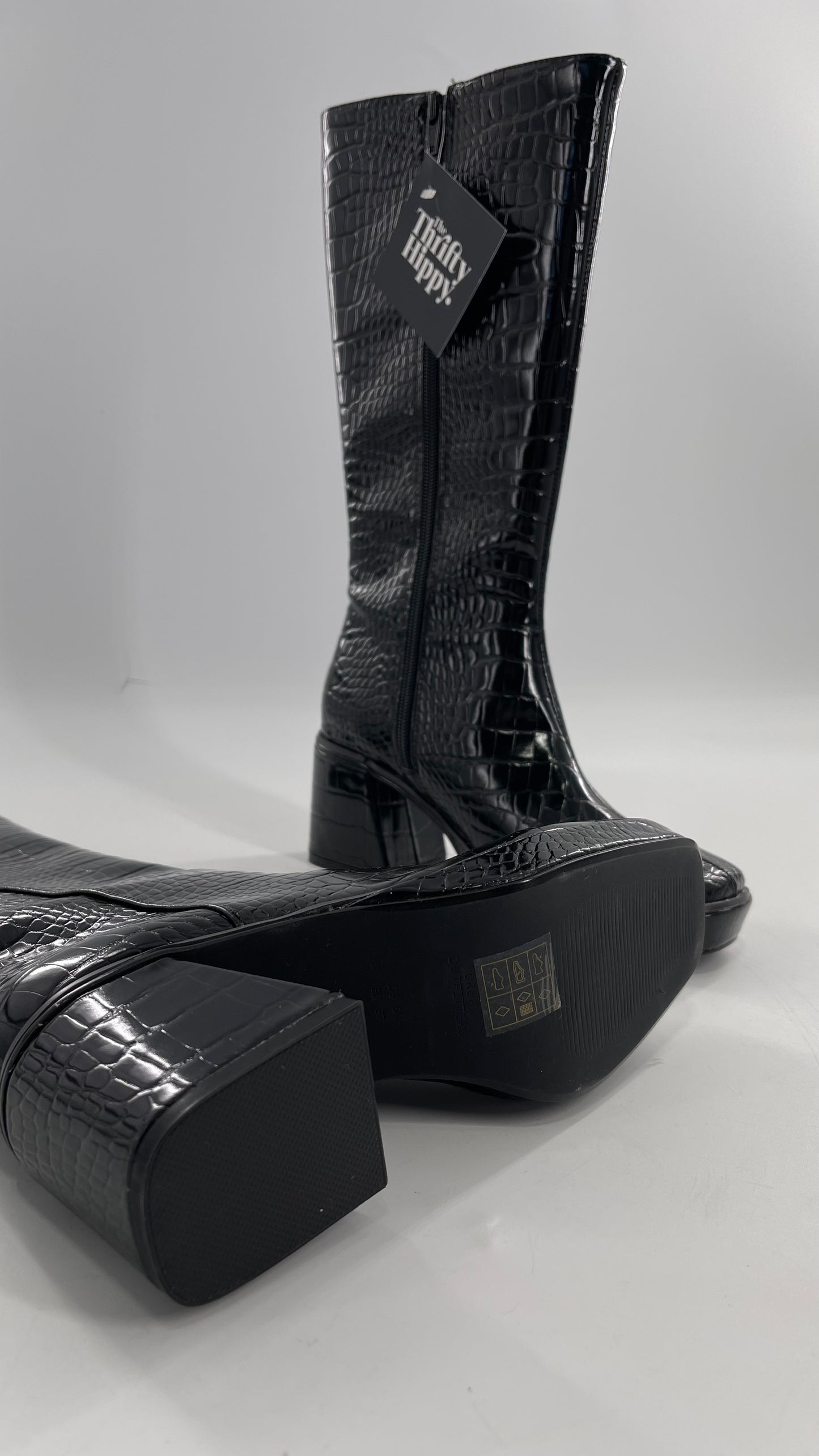 Urban Outfitters Black Crocodile Embossed Knee High Heel Boots (6)