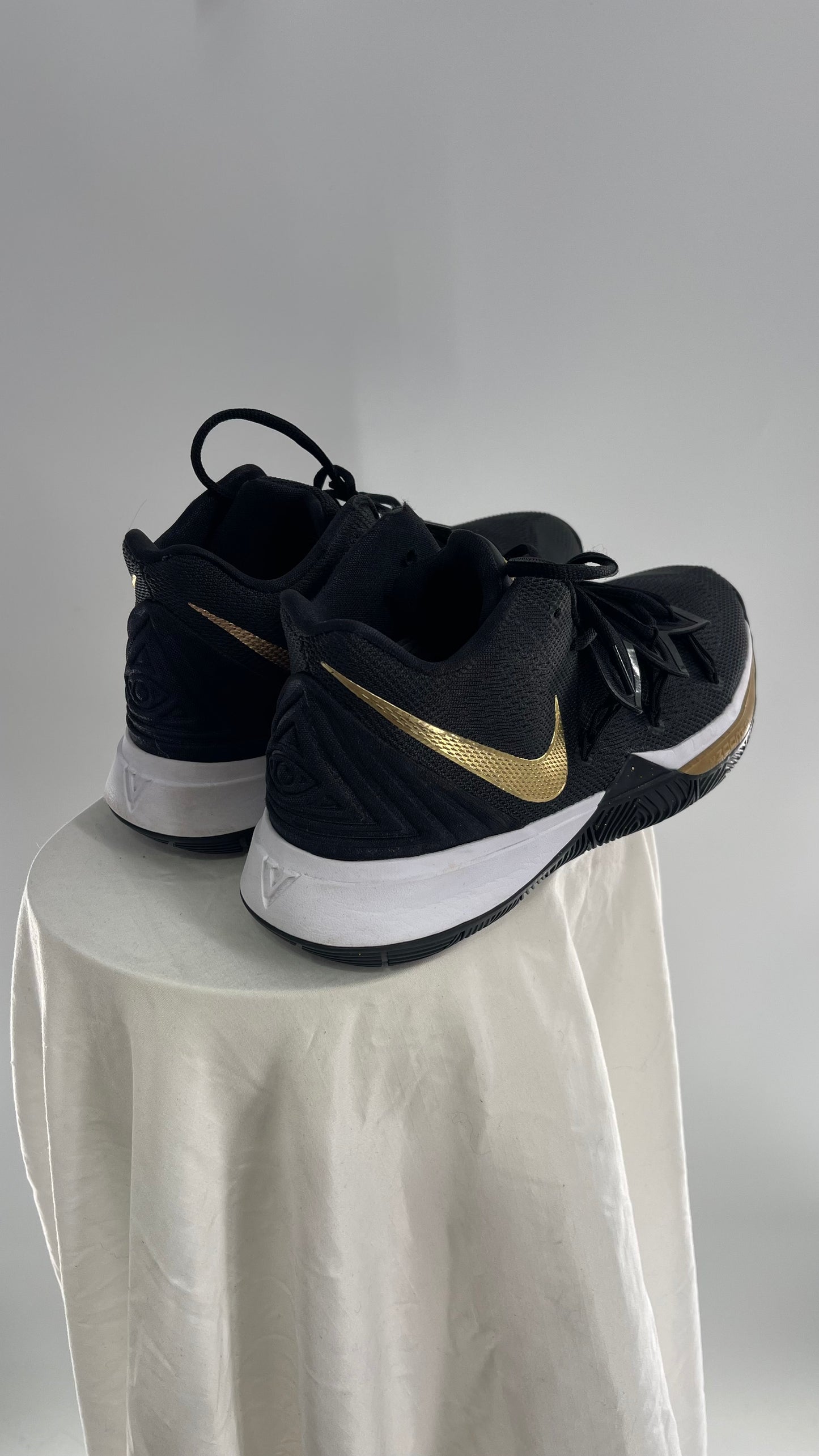 Nike Kyrie 5 Black Metallic Gold (9.5)