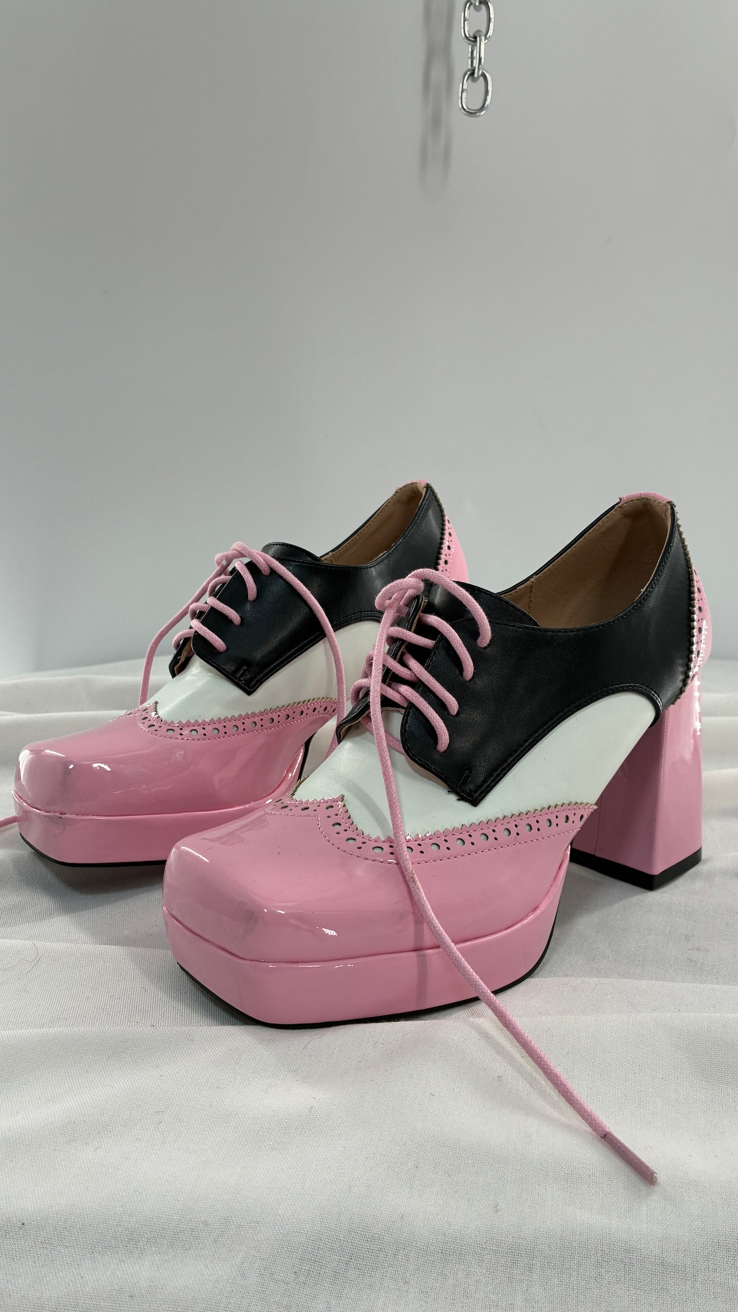 Vintage Pink Oxford Block Heel (7.5)