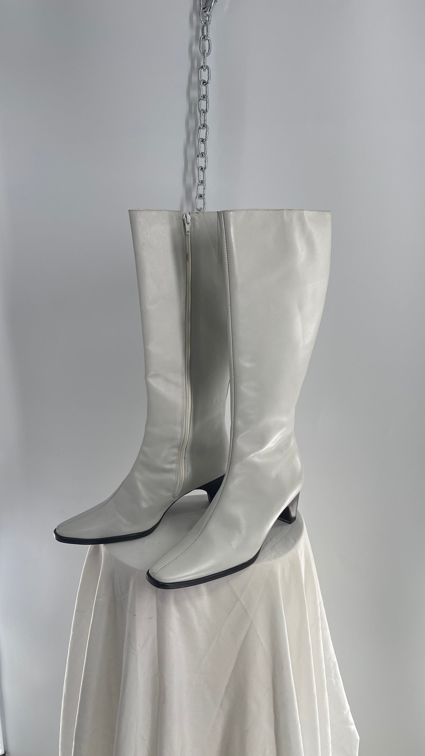 Vintage TRIBECA STUDIO White Leather Pointed Toe Tall Boot (8)