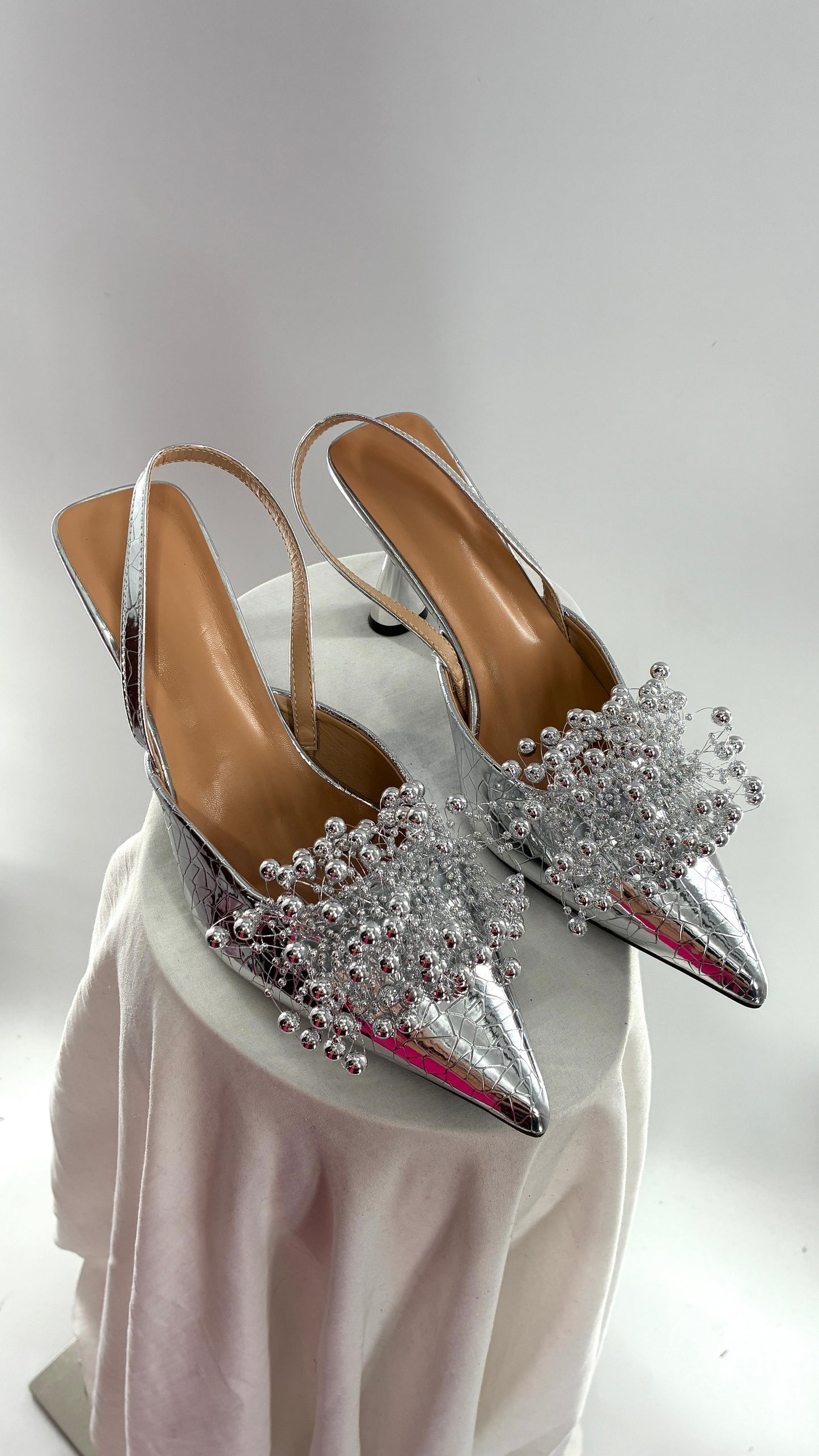 Chrome Silver Pointed Toe Slingback Kitten Heels with Abstract Detail (42)