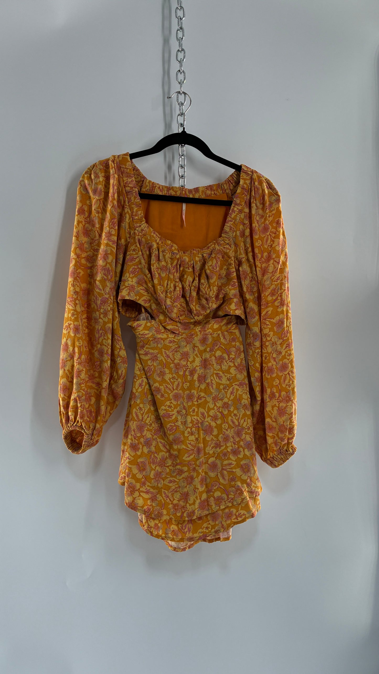 Free People Yellow Cut Out Golden Florals Dress with Ruched Bust and Balloon Sleeves Worn (XS)