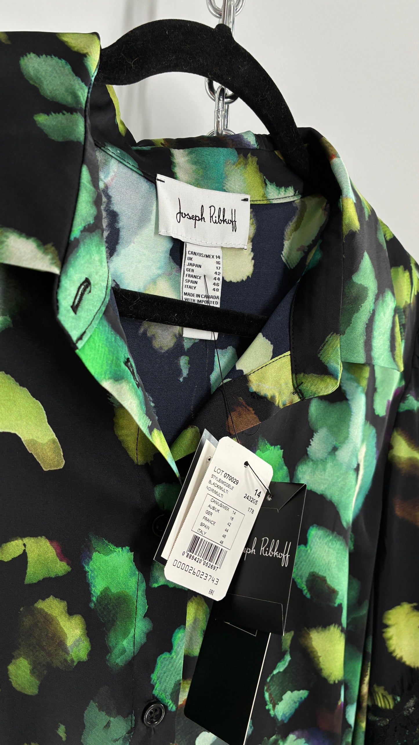 JOSEPH RIBKOFF Green Graphic Balloon Sleeve Blouse with Tags Attached (14)