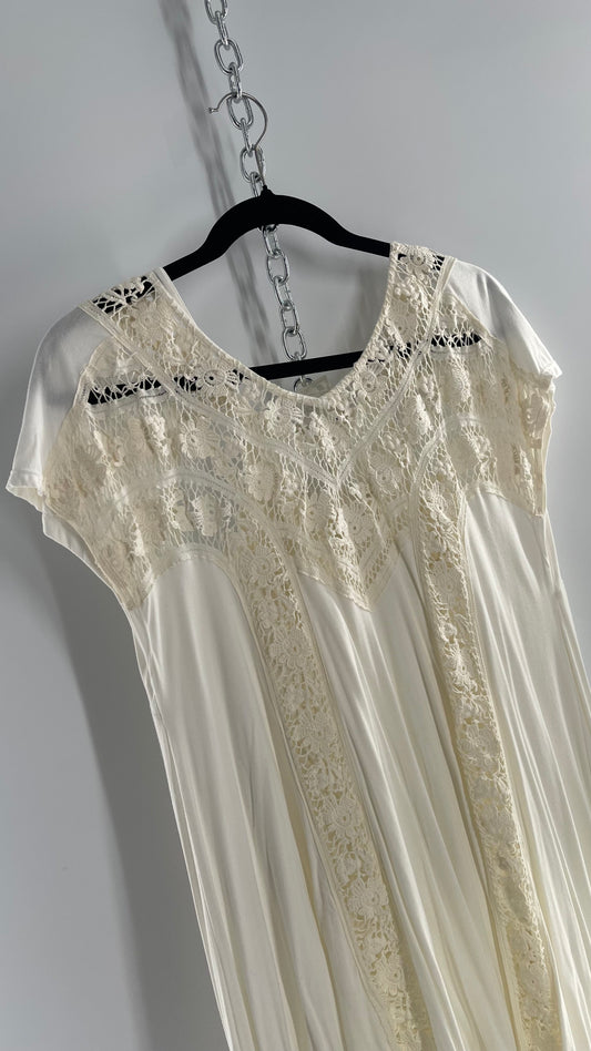 Free People Off White Voluminous Jersey Knit Dress with Lace Detailing (XS)