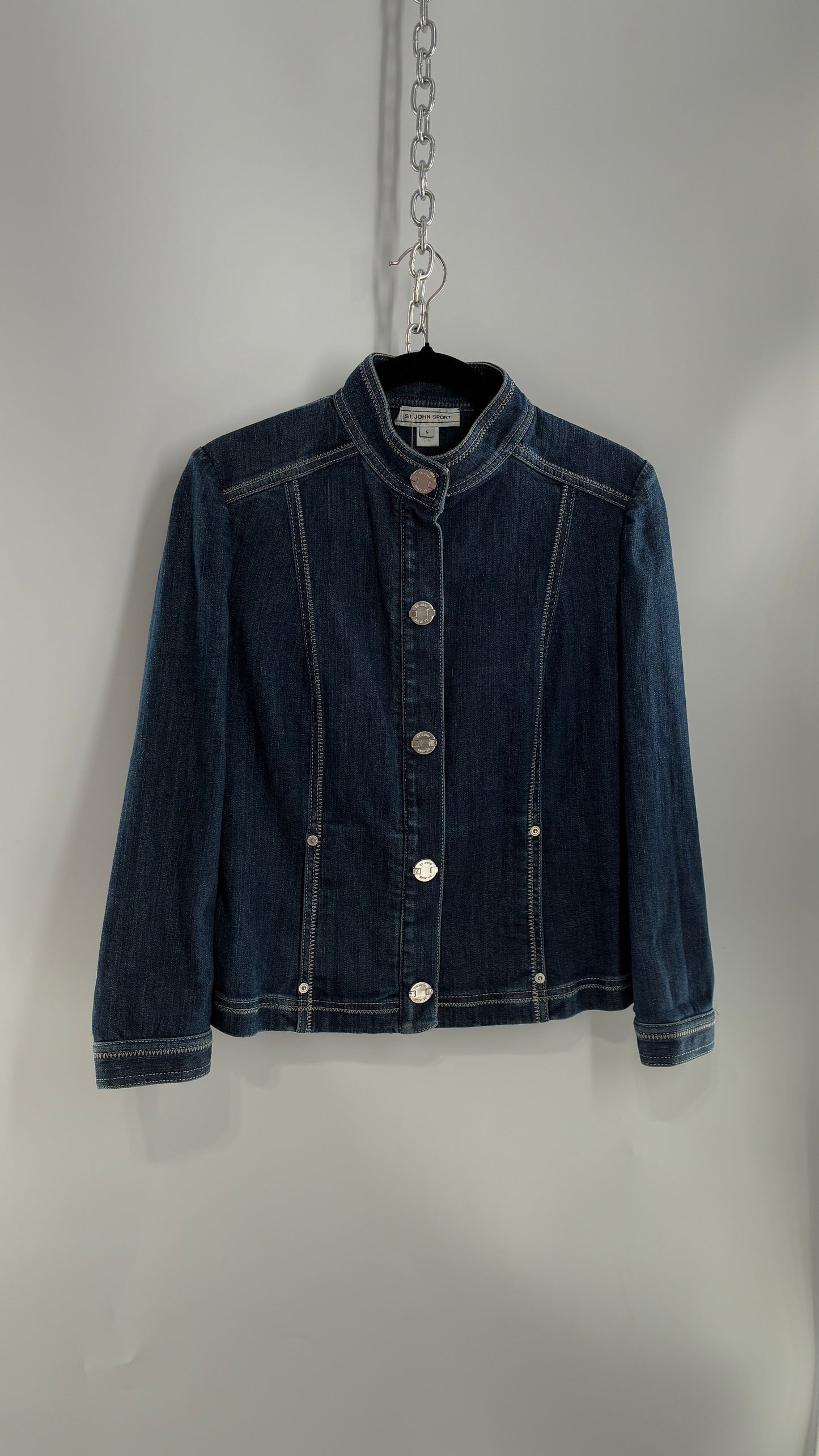 Vintage ST JOHN SPORT Medium Wash Denim Zip Up Jacket (Small)