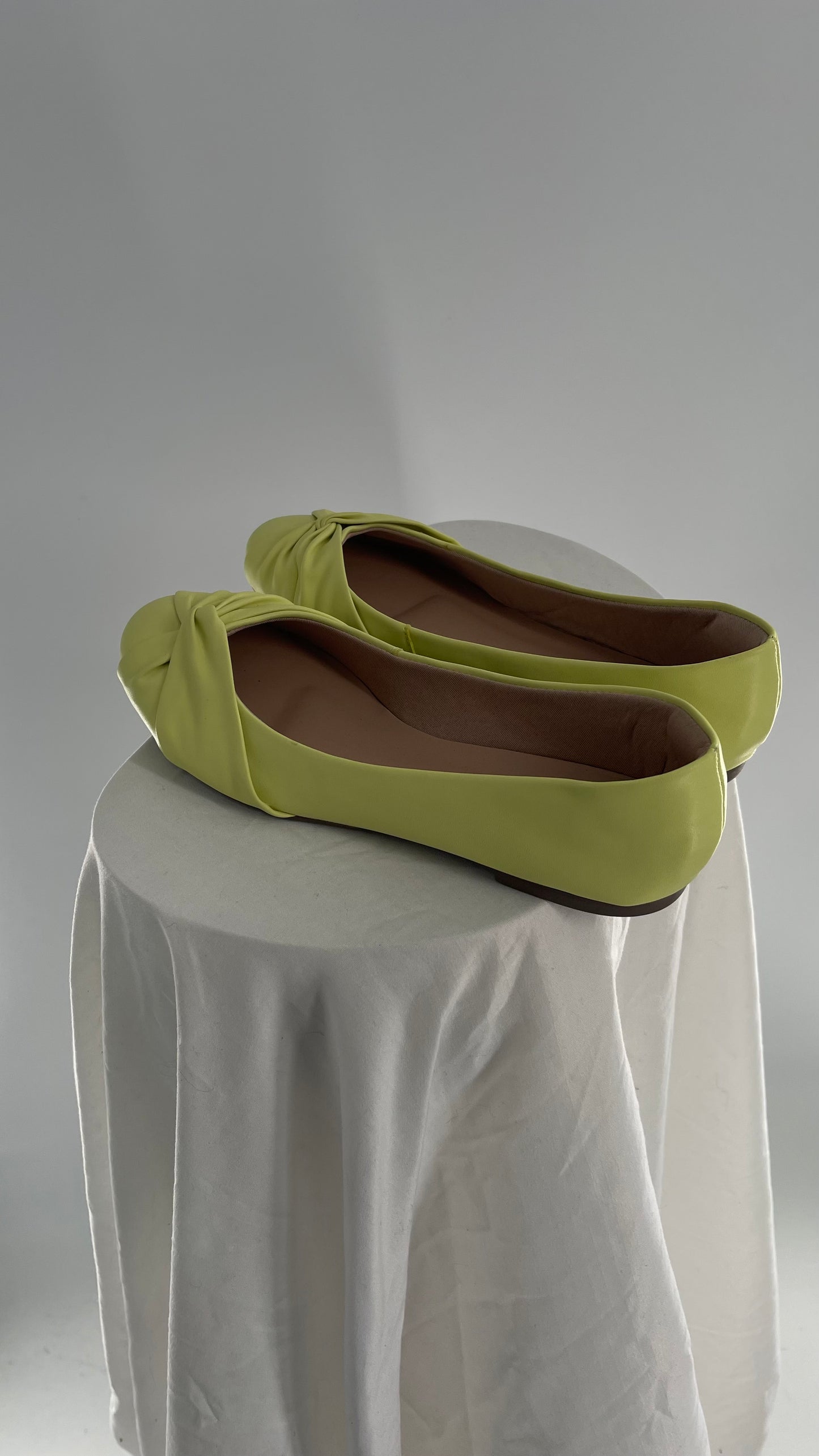 Brazilian Sonhos Dos Pés Neon Yellow Ruched Ballet Flat (37)