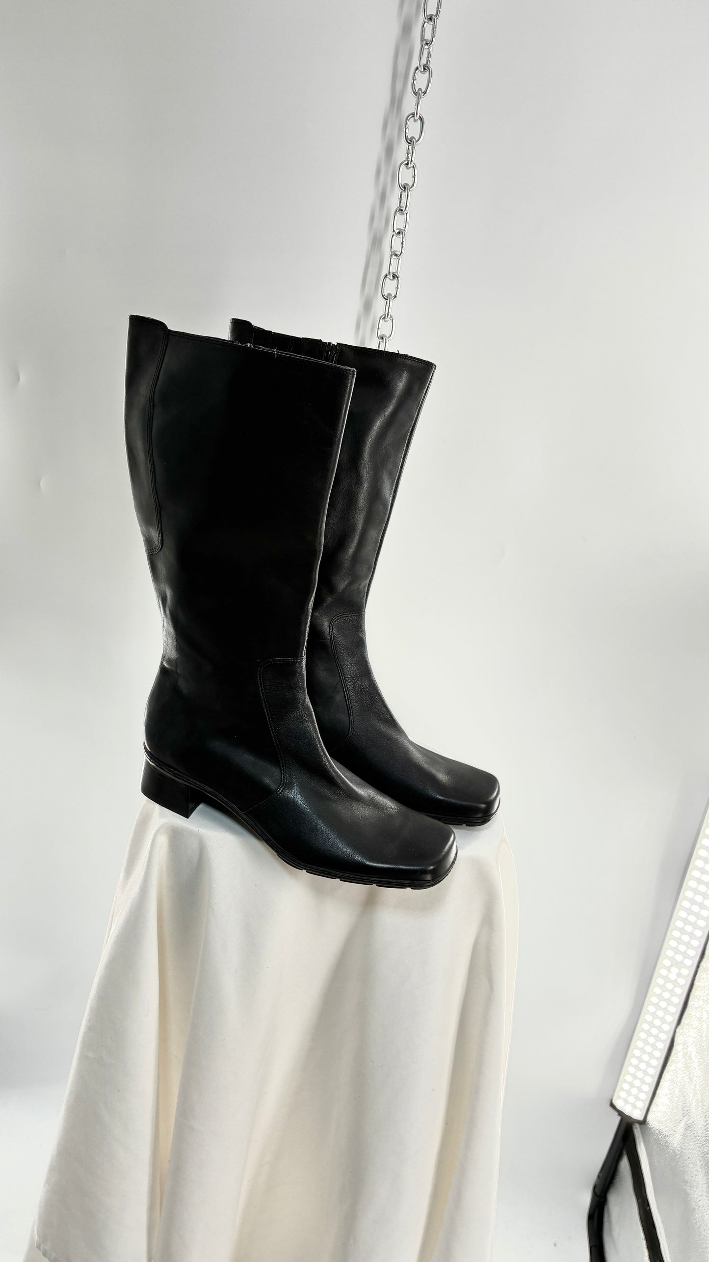 Vintage BANDOLINO 1990s Black Square Toe Boots (9.5)