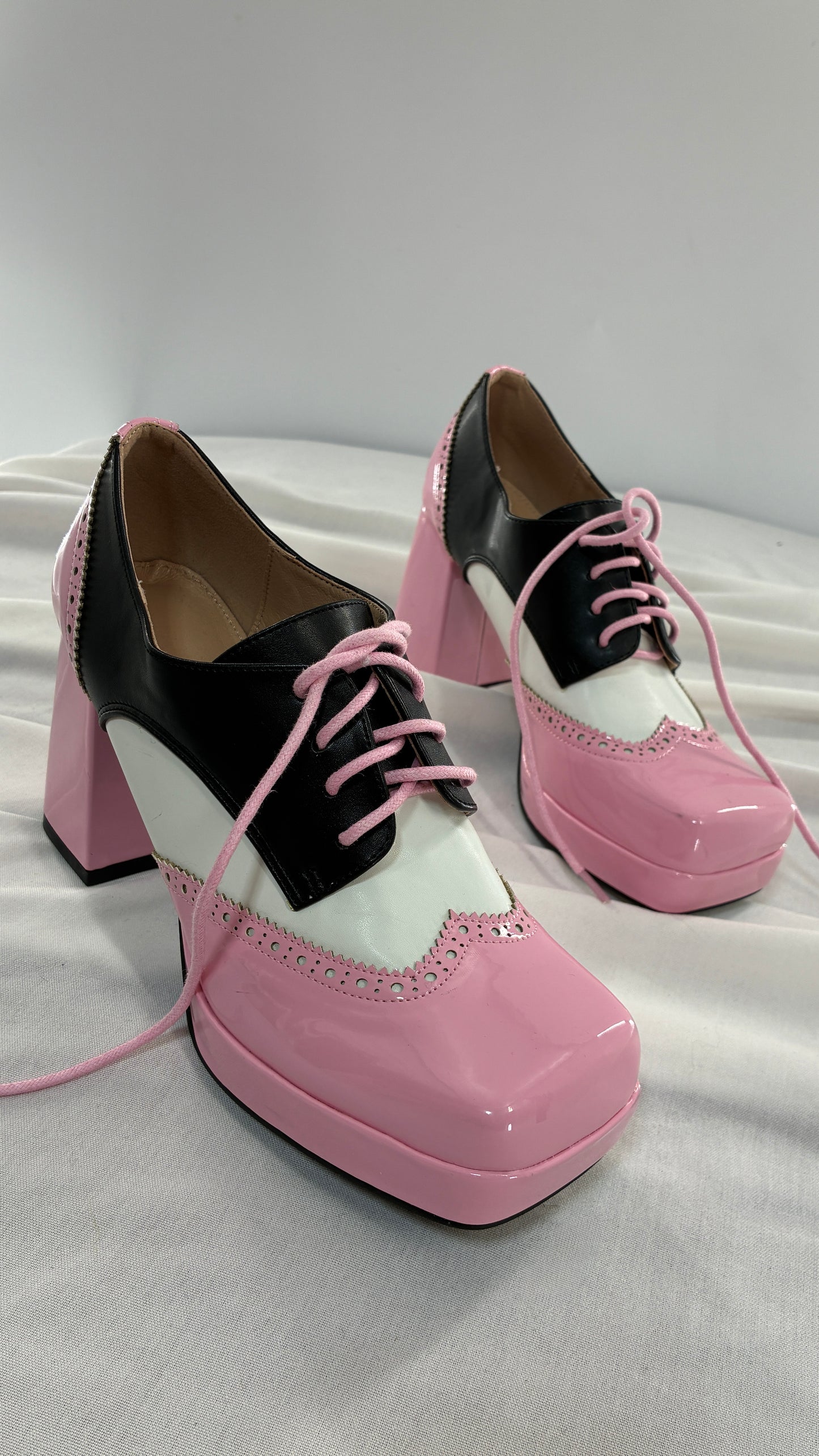 Vintage Pink Oxford Block Heel (7.5)