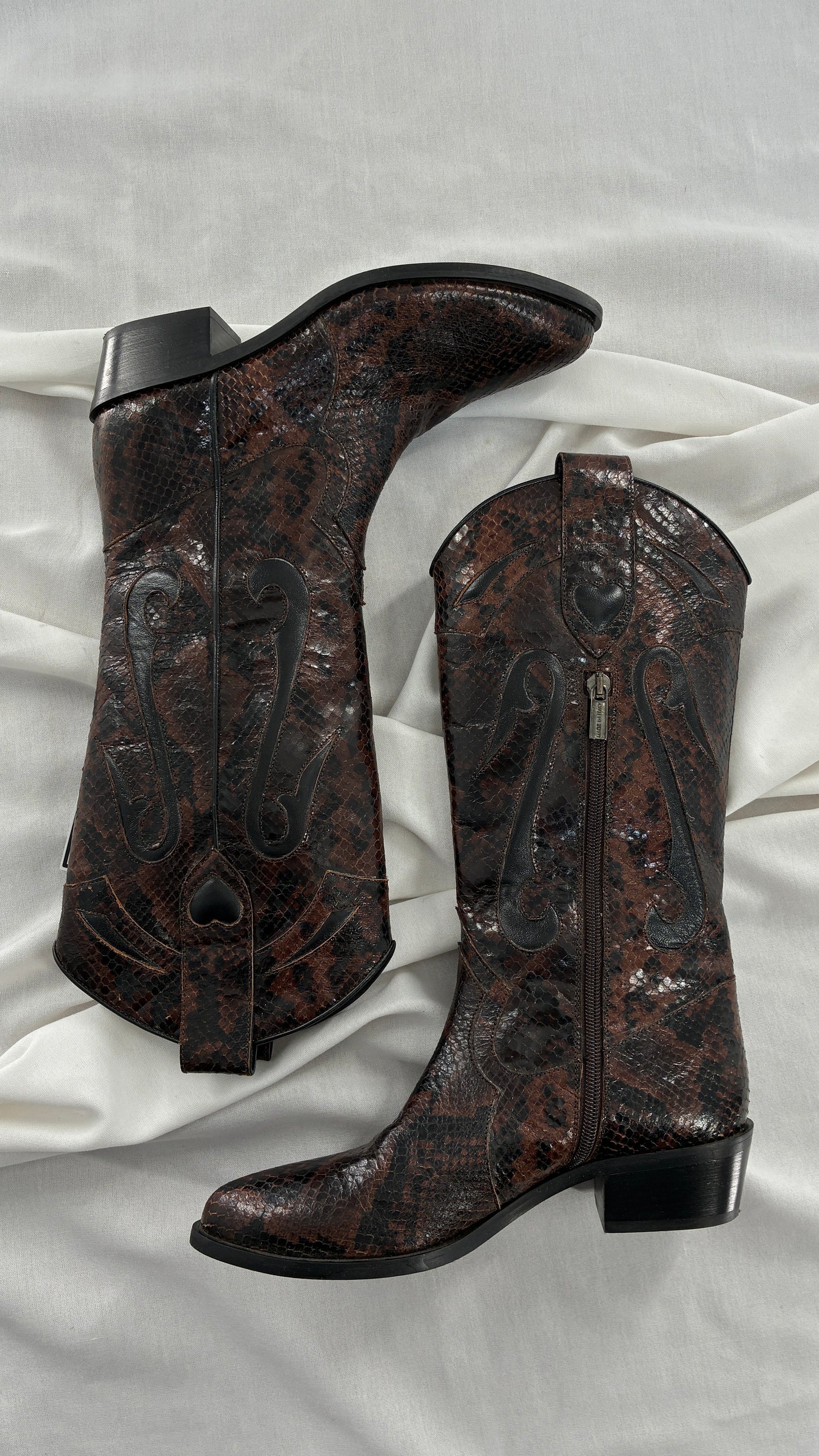 Vintage LABLANC Snakeskin Cowboy Boots with Hearts Made in Italy (36)