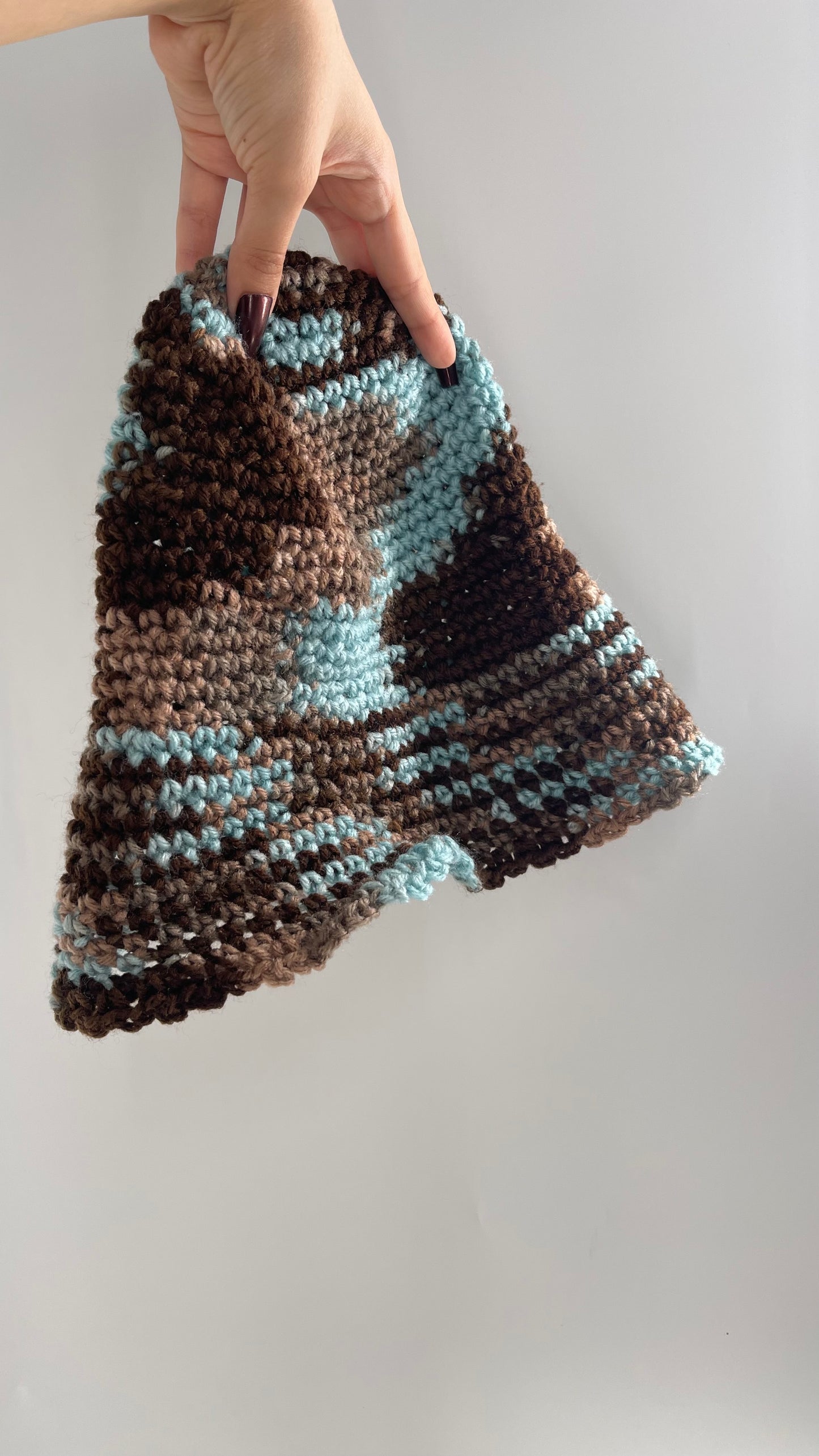 Vintage Hand knit Bucket Hat Blue/Brown