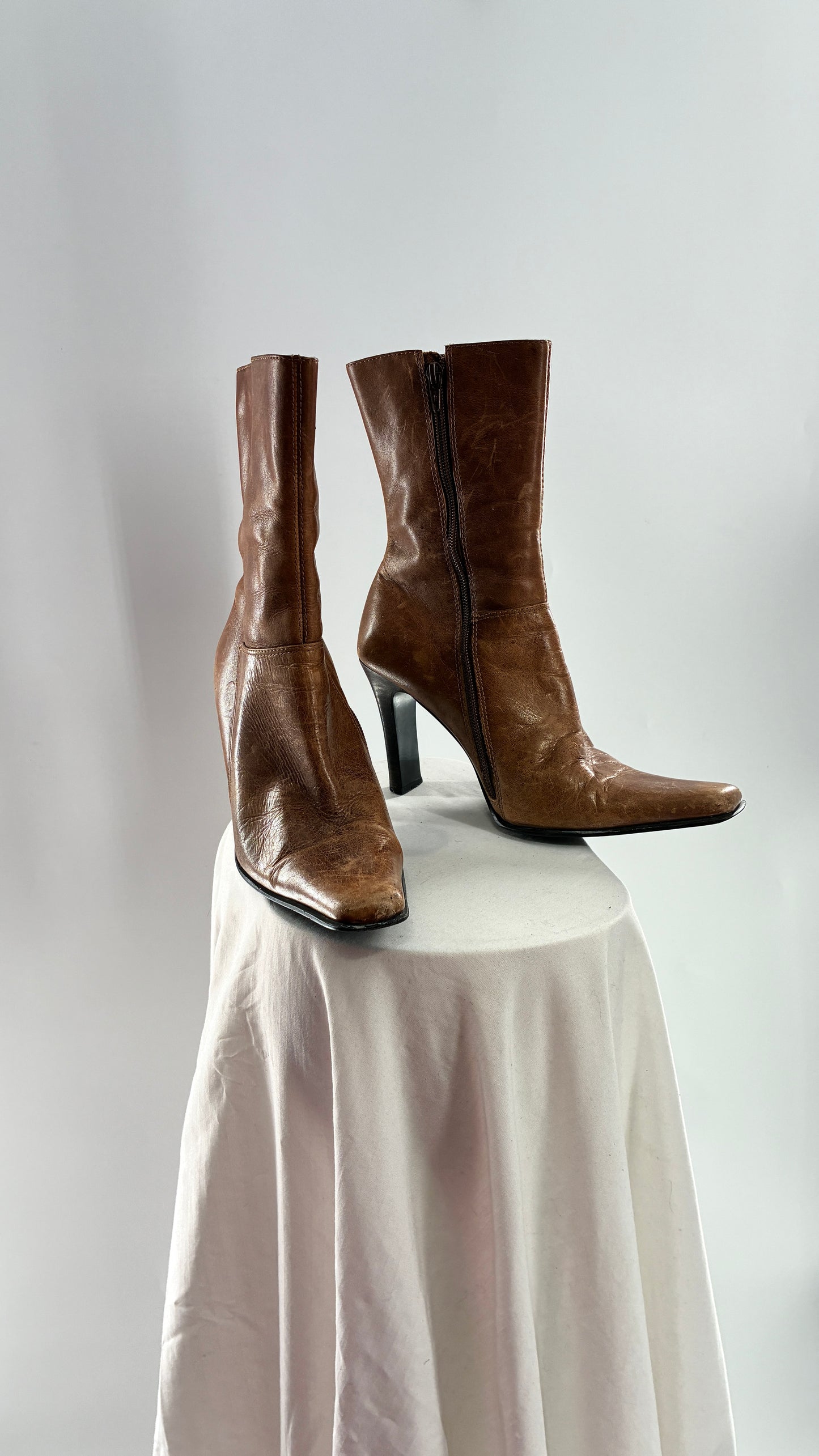 Vintage 1990s STEVE MADDEN Joesie Distressed Leather Pointed Square Toe Booties Made in Brazil (8)