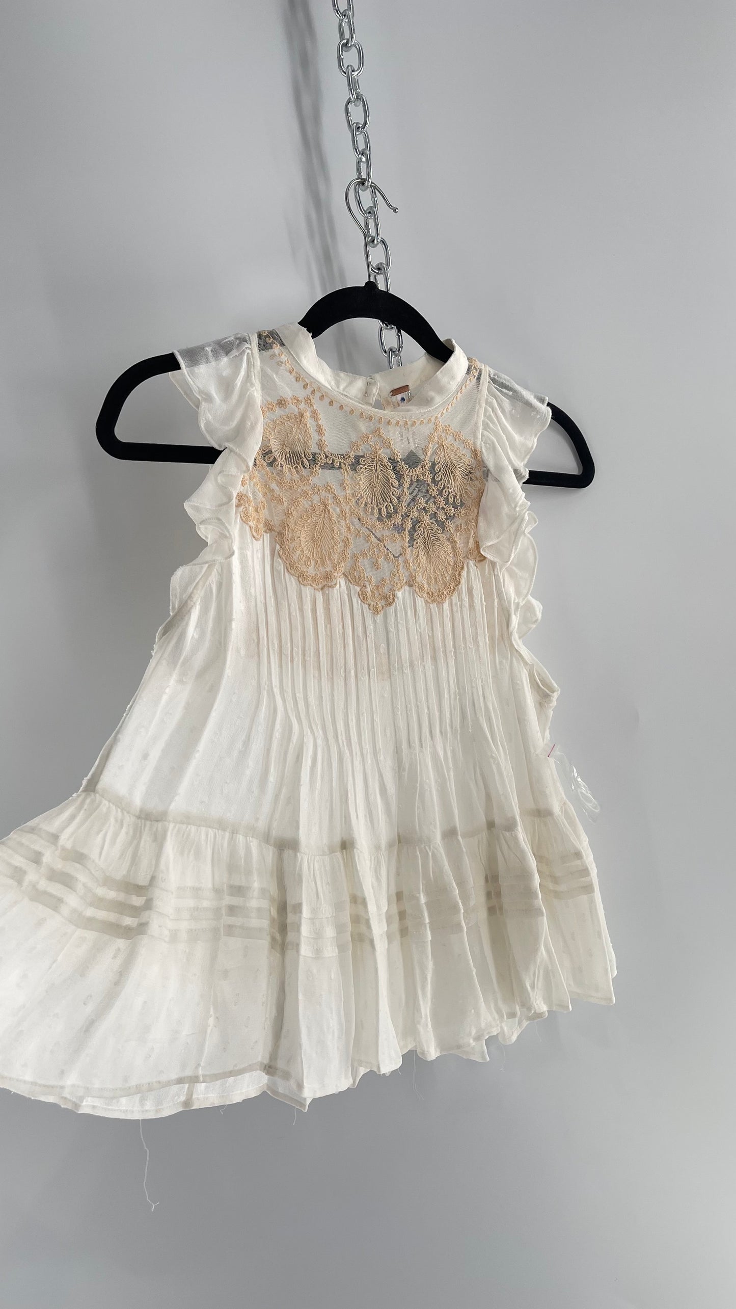 Free People Delicate,Romantic Feminine Sleeveless Blouse with Pleating, Embroidery and Keyhole Back (XS)