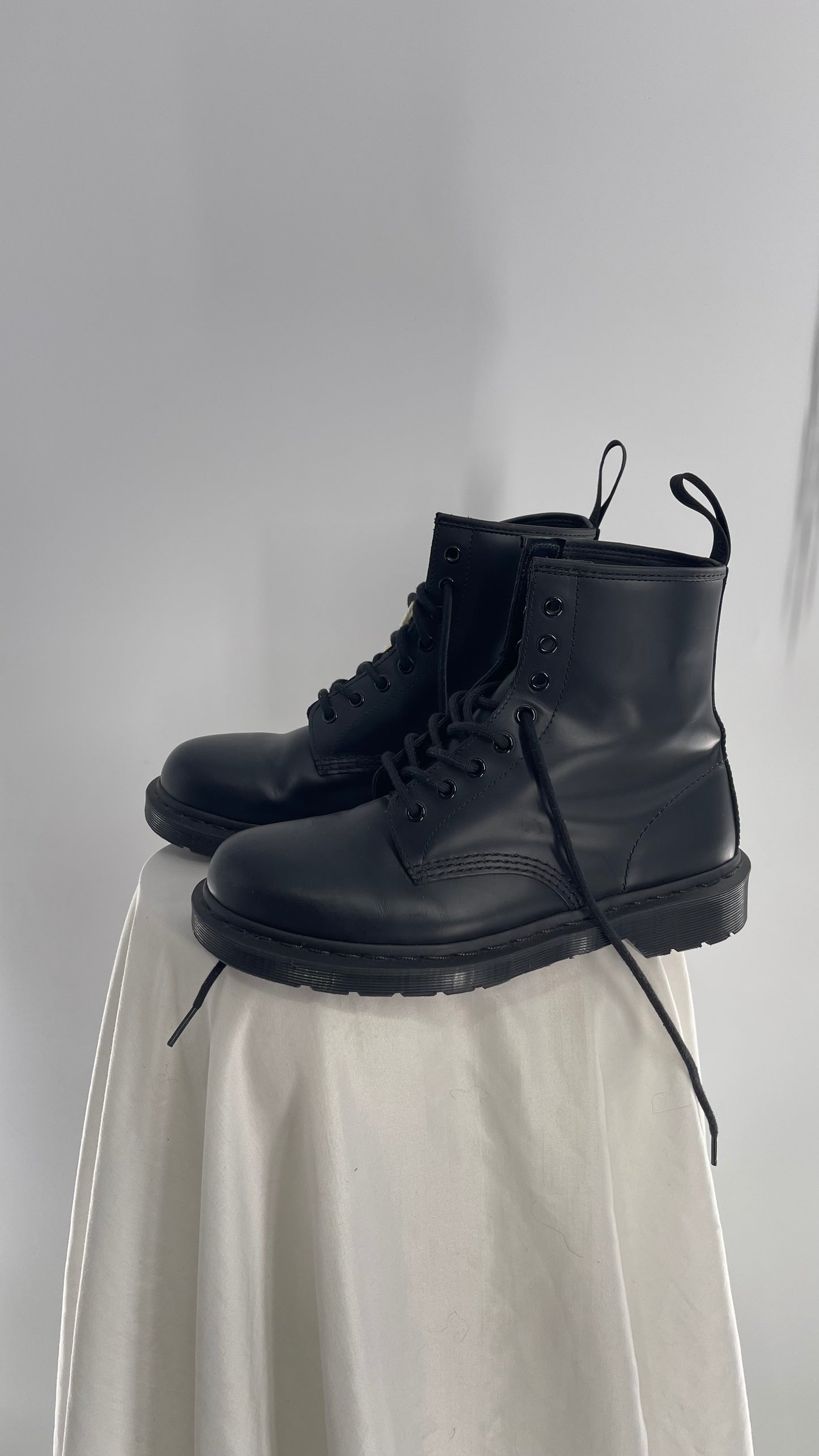 Dr.Martens Monochromatic Black Patent Leather Boots (9Mens 10Ladies)