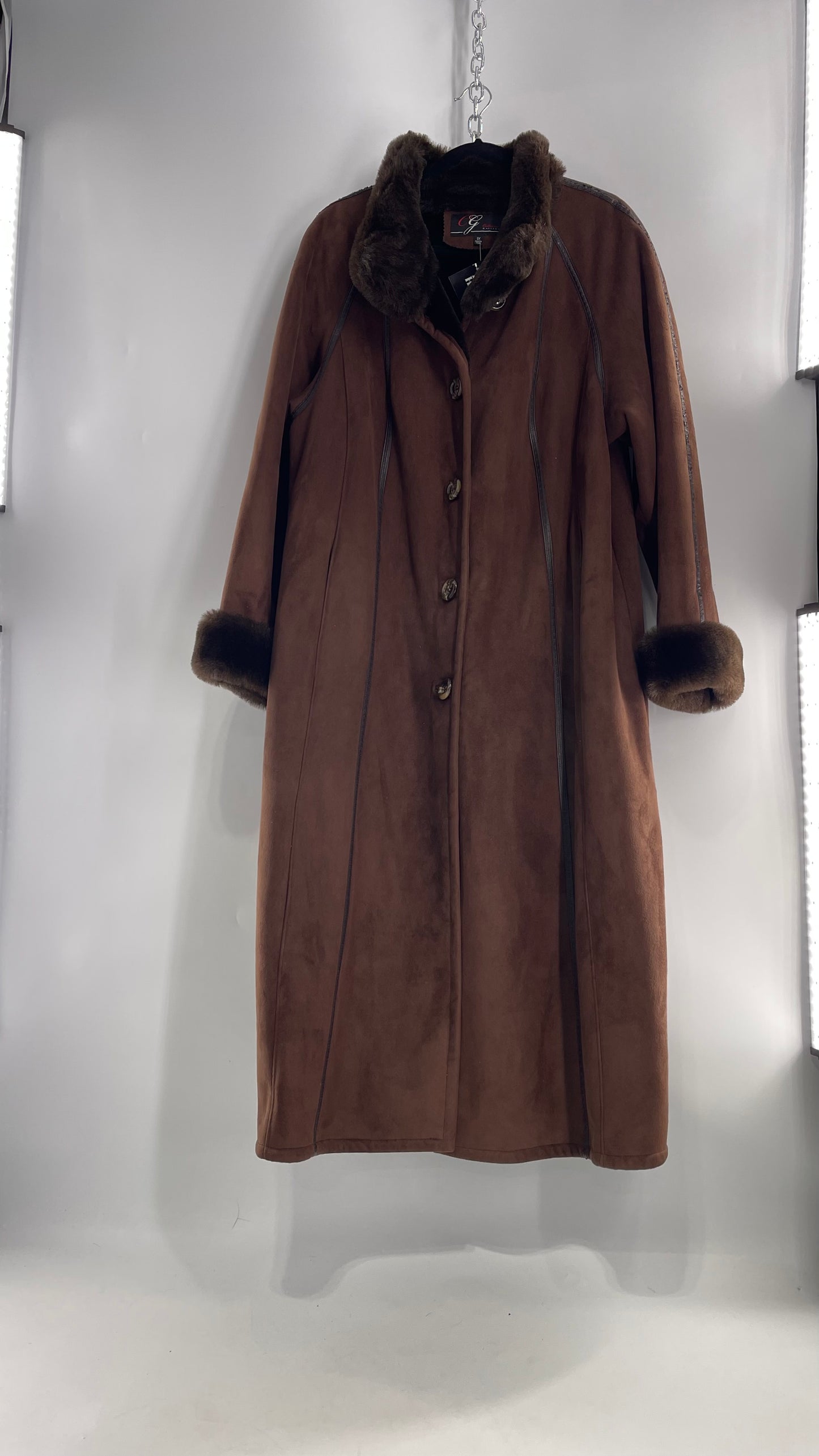 Vintage CG Collection Brown Coat with Faux Leather Piping and Faux Fur Cuffs and Collar (C)(XL)
