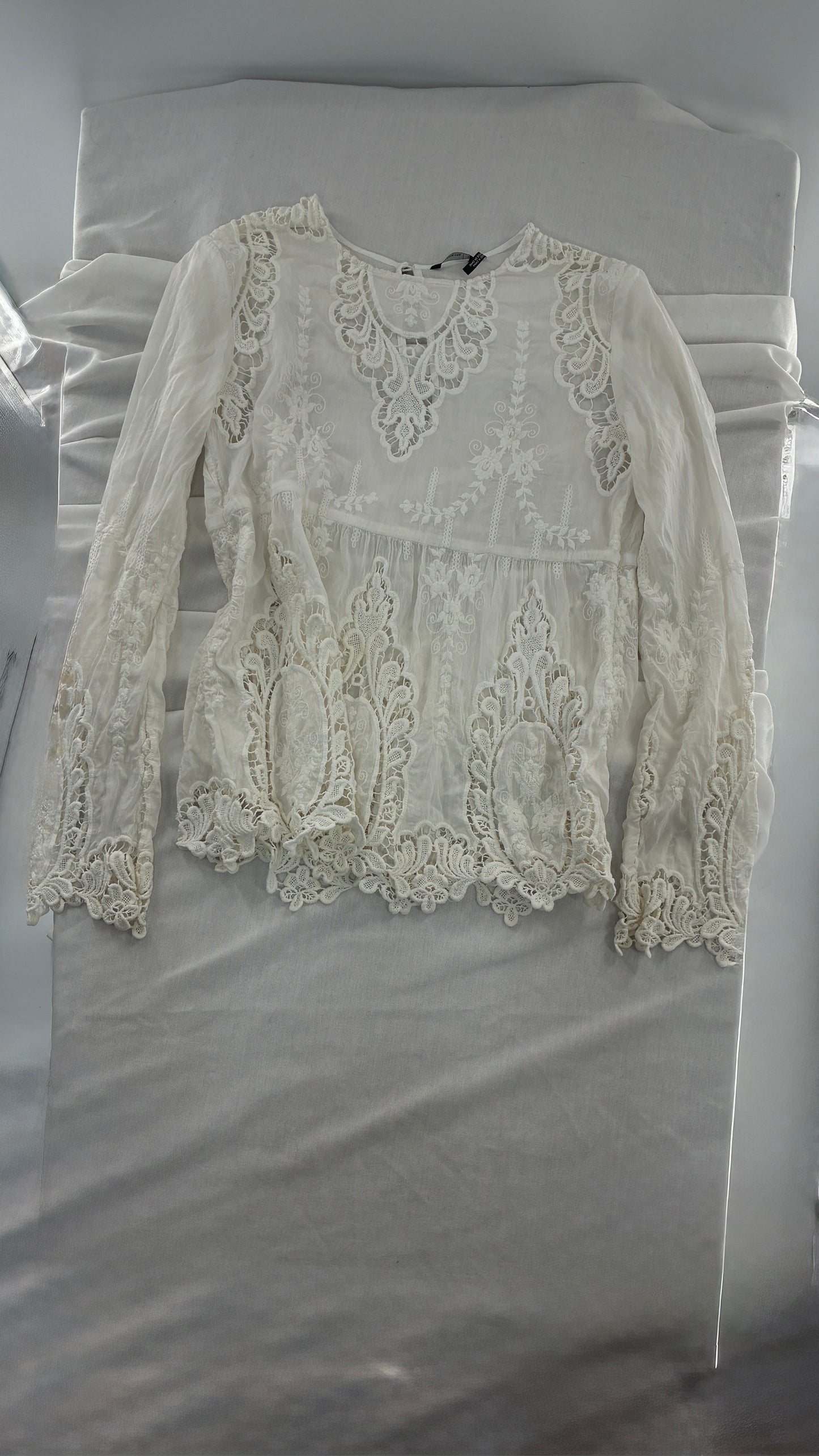 Vintage DOLCE VITA Eyelet Lace Blouse (Medium)