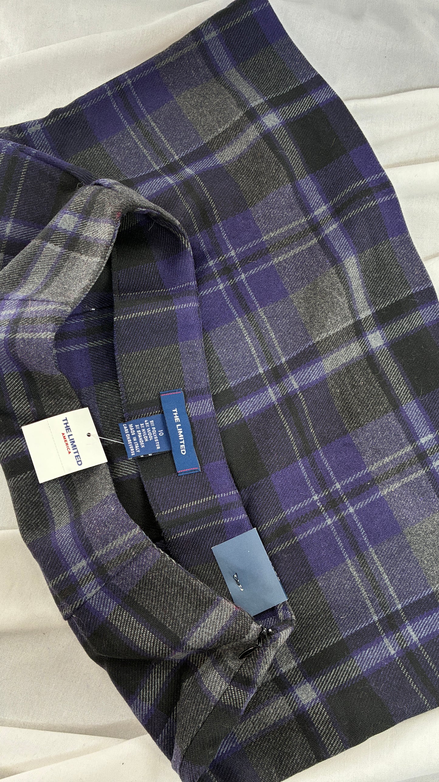 Deadstock Vintage THE LIMITED Japanese 100% Lambswool Purple Cardigan and Plaid Mini Skirt Set (L,10)