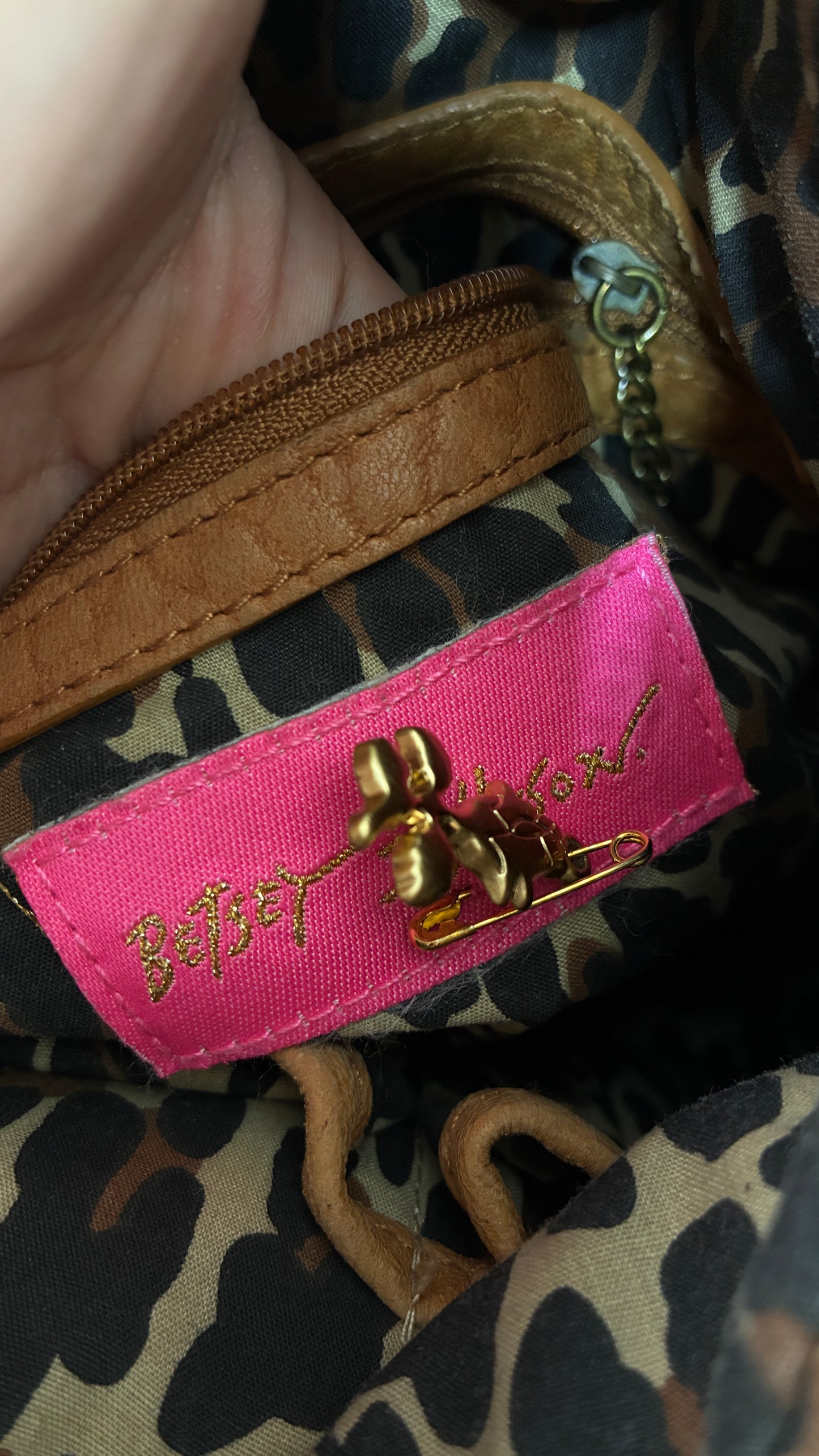 Rare Vintage BETSEY JOHNSON Heavy Leather, Oversized Shoulder Bag with Leopard Lining