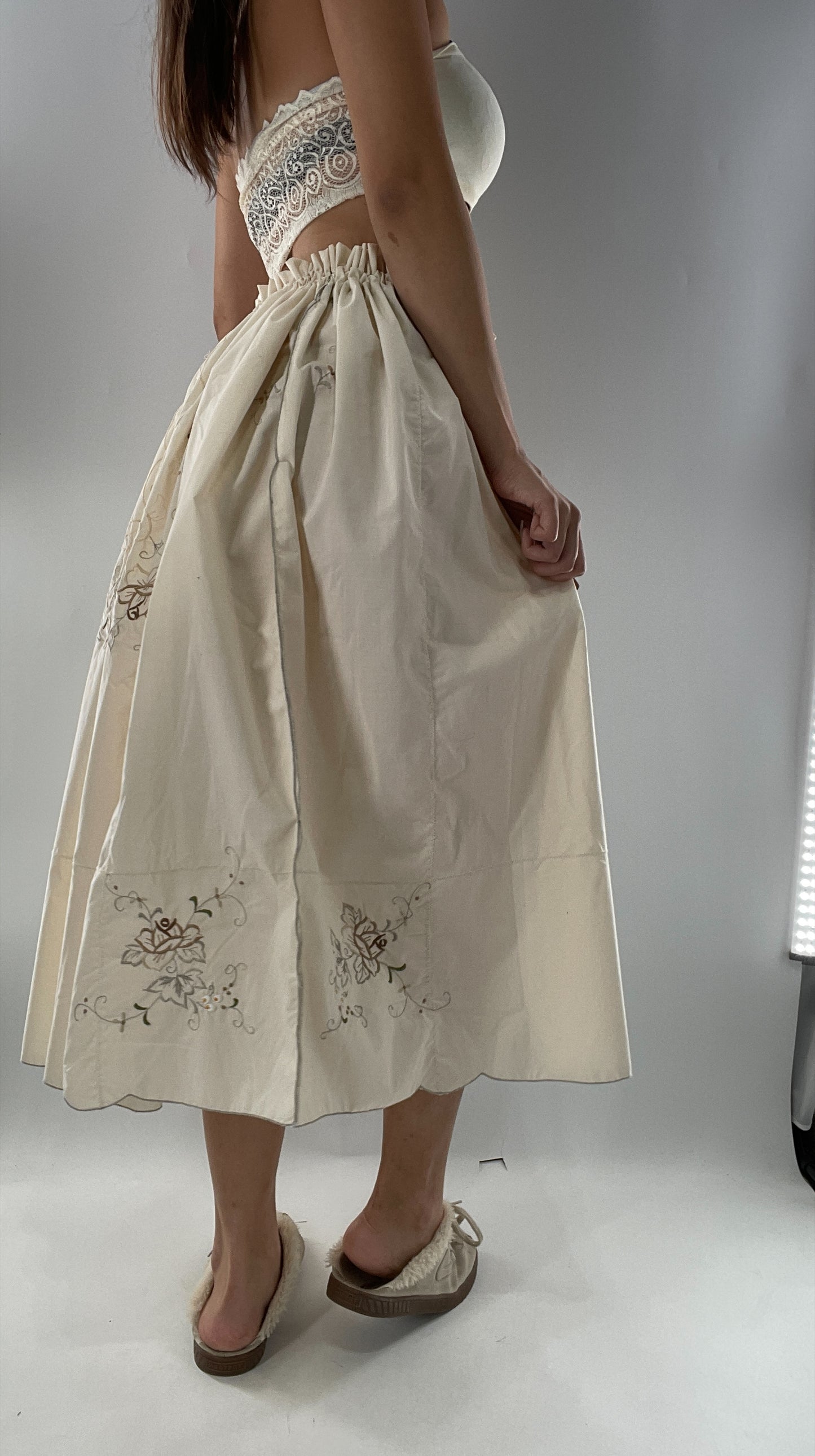 Custom Handmade Vintage Embroidered Off White Soirée Skirt (One Size)