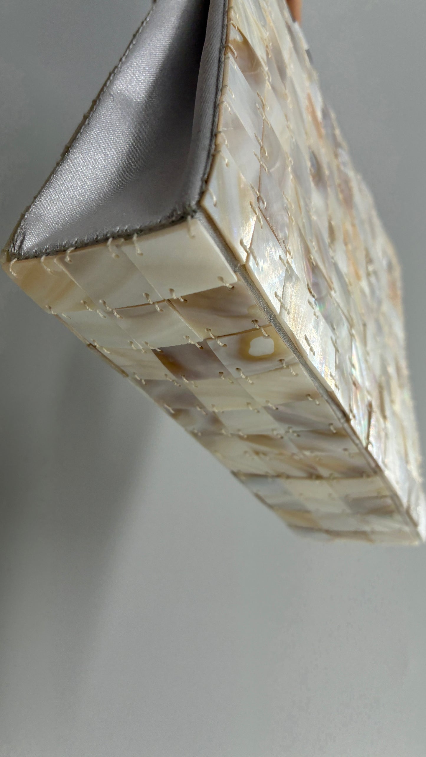 Vintage Seashell Off White Tile Mini Hand Bag