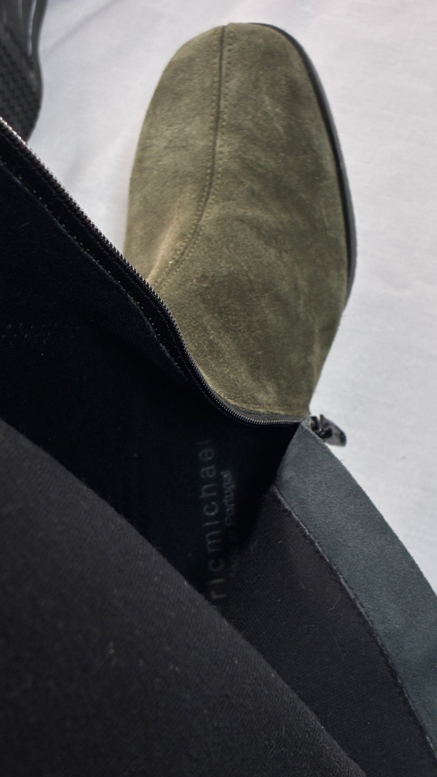 Vintage ERIC MICHAEL Olive Green Suede Boots Square Toe Knee High Boots (36)