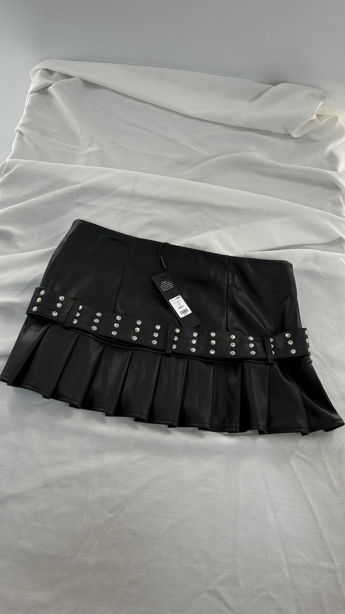 FASHION NOVA Vegan Leather Black Pleated Mini Skirt with Studded Belt and Tags Attached (Medium)