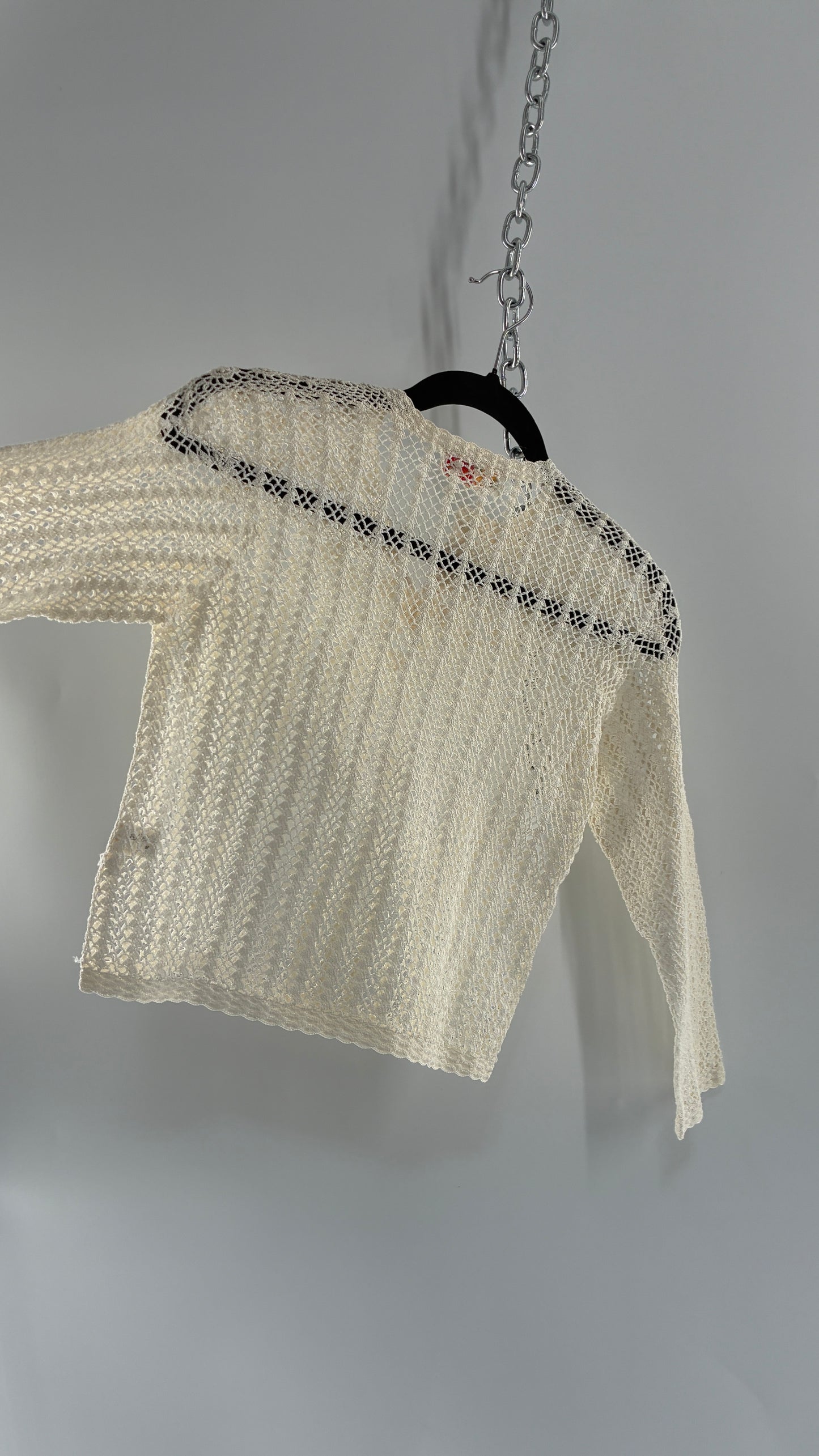 Vintage 1970s White Crochet Hand Made Quarter Sleeve Tunic Top Made in Shanghai (XS)
