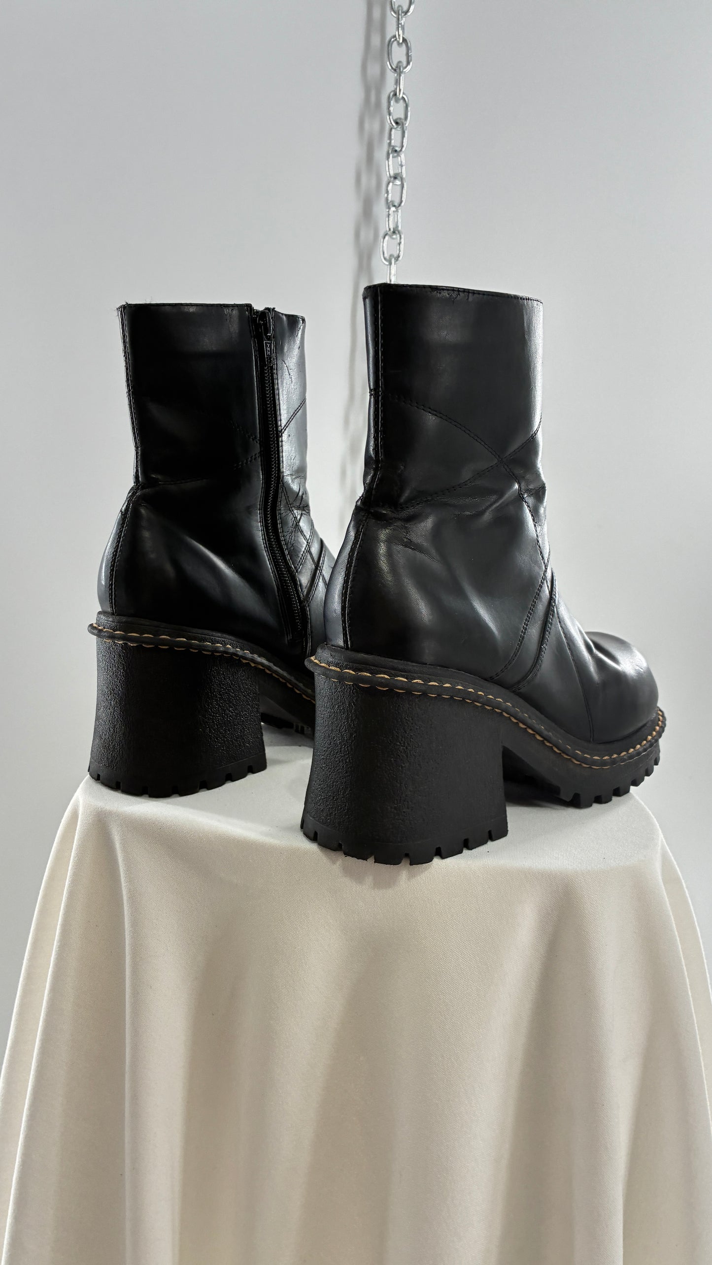 Vintage ROUTE 66 Black Chunky Heel Round Toe Boot  (8.5)