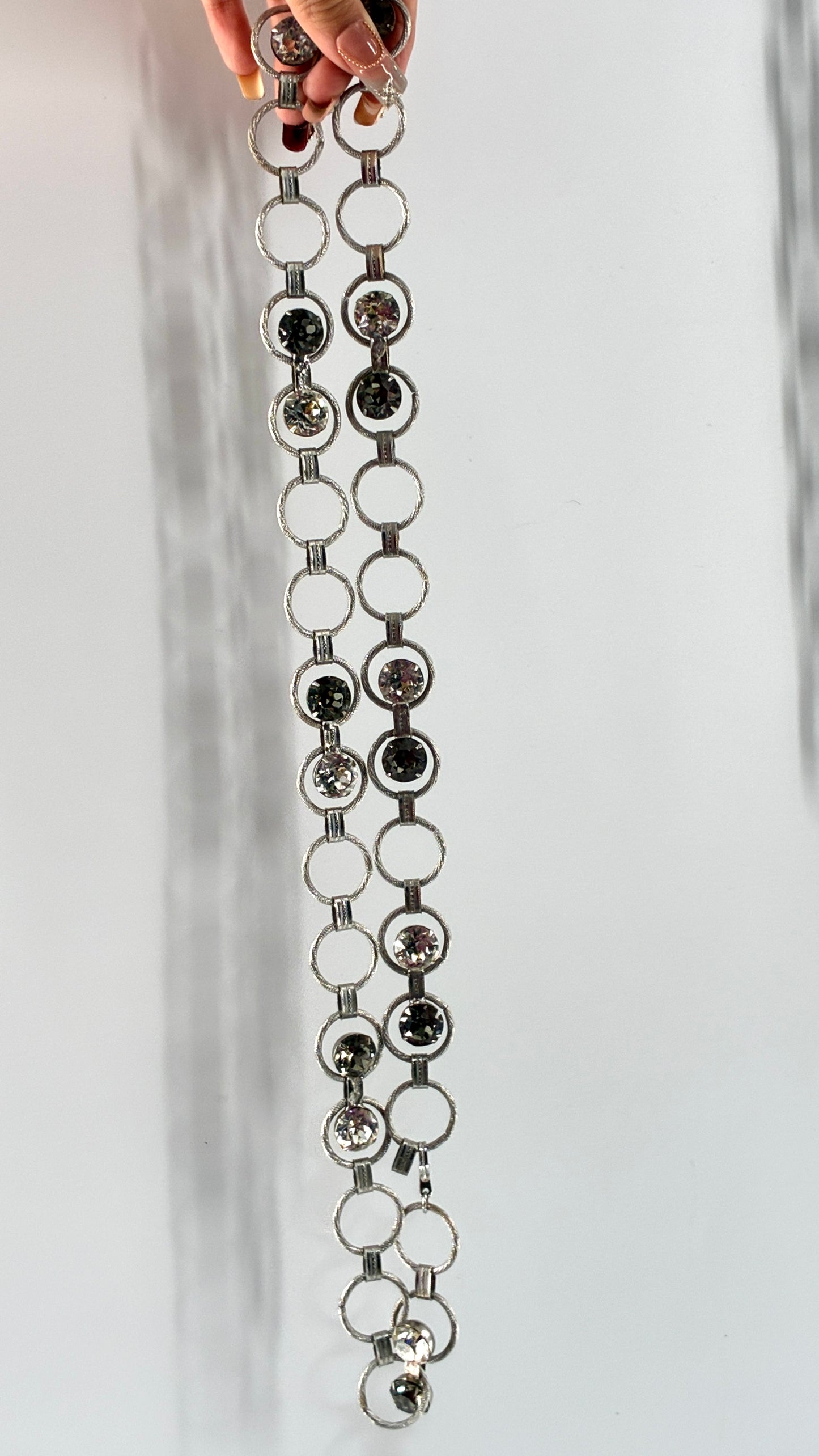 Vintage Metal Chain Silver Belt with Interlinked Rhinestone Detailing (One Size)