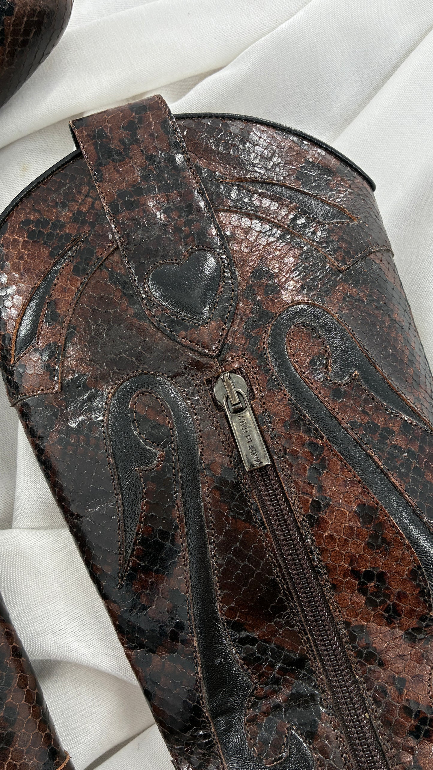 Vintage LABLANC Snakeskin Cowboy Boots with Hearts Made in Italy (36)