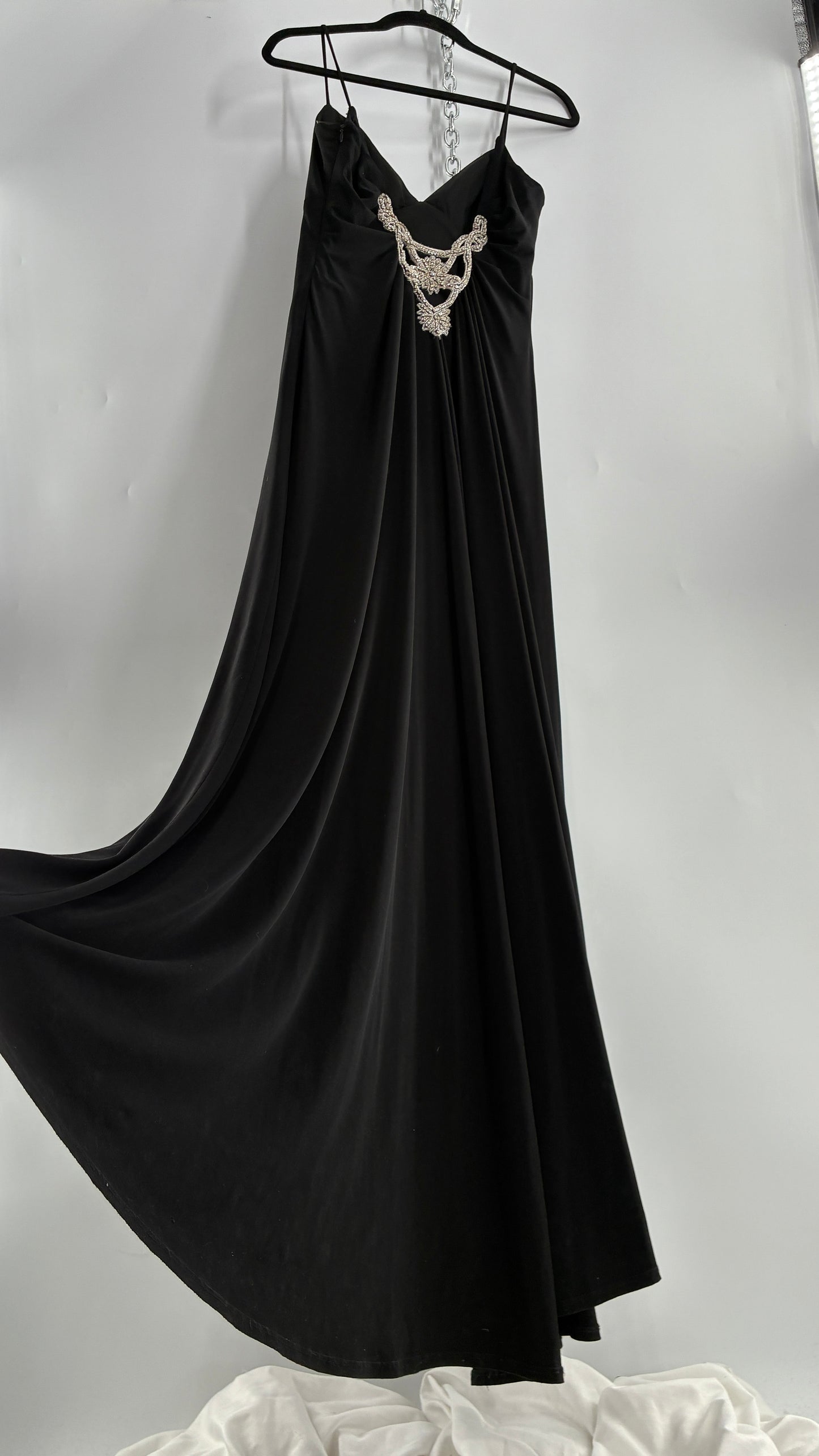 Vintage JS COLLECTION Black Full Length Gown with Jeweled Appliqué and Pleated Back (12)