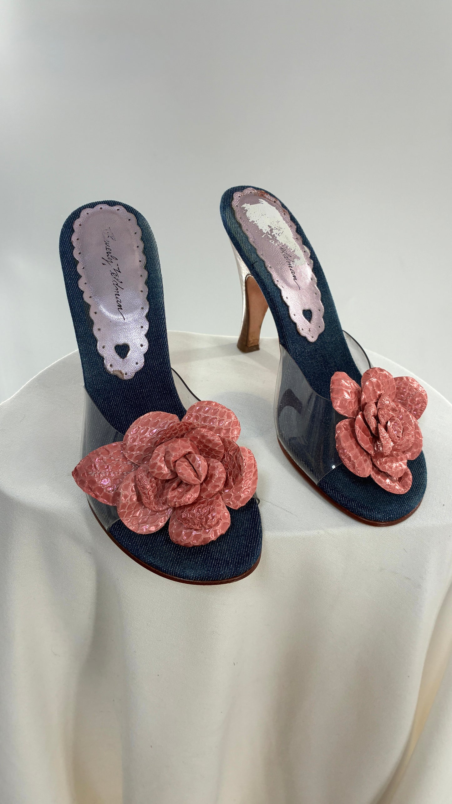 Vintage BEVERLY FELDMAN Jean Heel with Pink Floral Appliqué (8)
