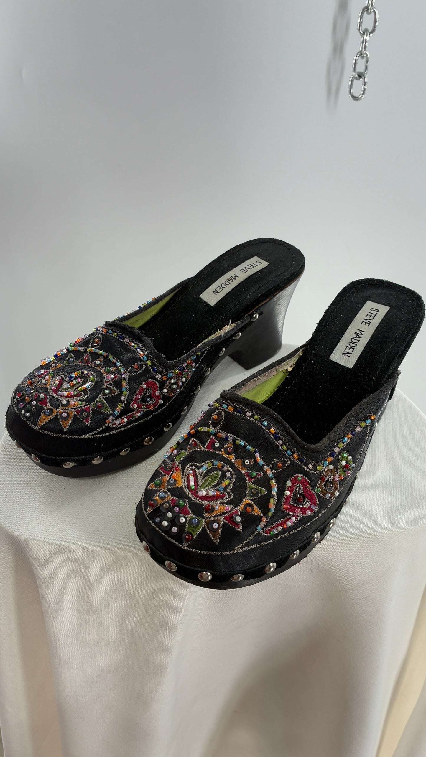 Vintage 1990s STEVE MADDEN Black Wooden Heel Clogs with Embroidered and Beaded Design (7.5)