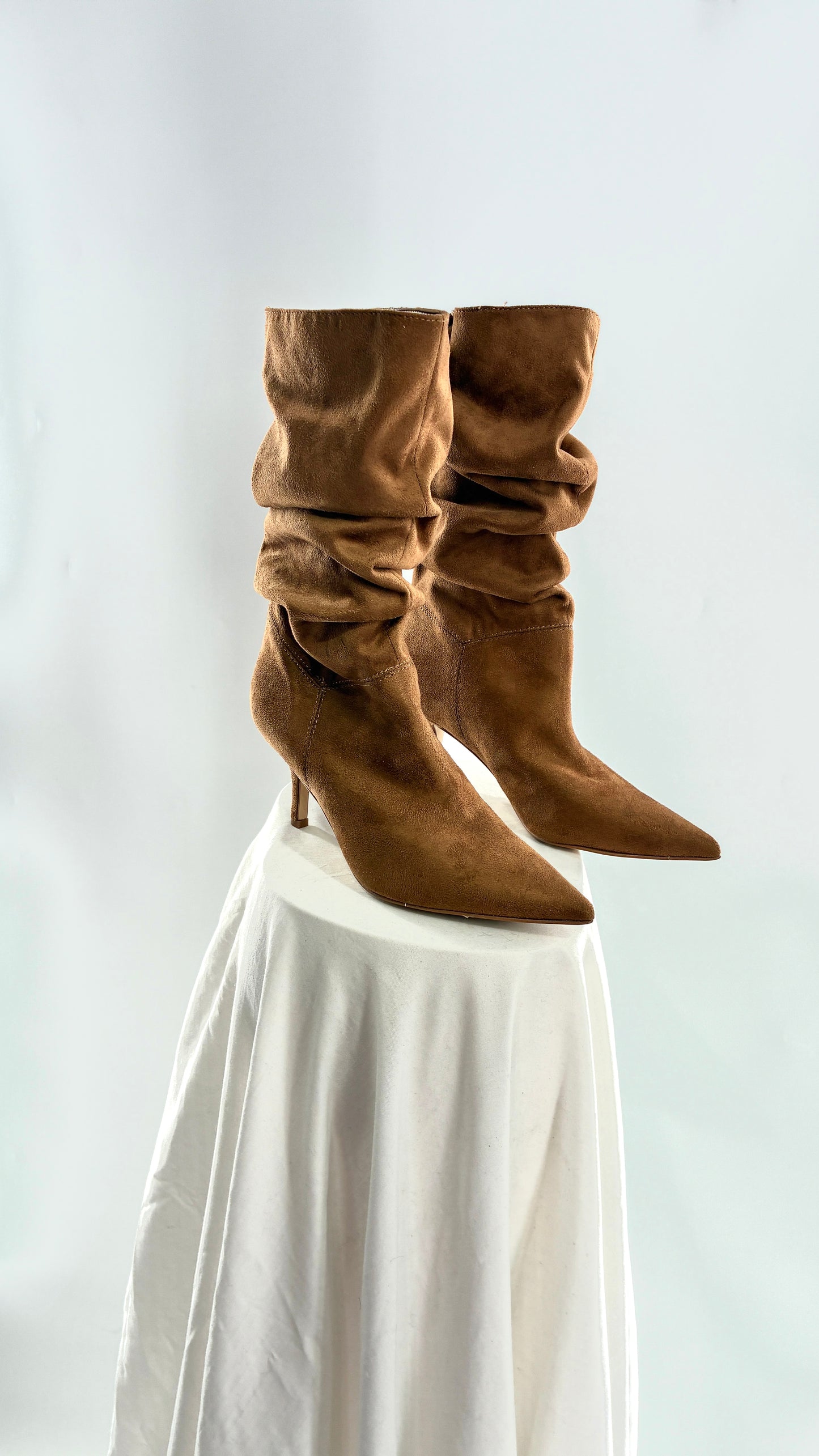 Vintage NINE WEST 1990s Scrunched Pointed Toe Boots (6.5)