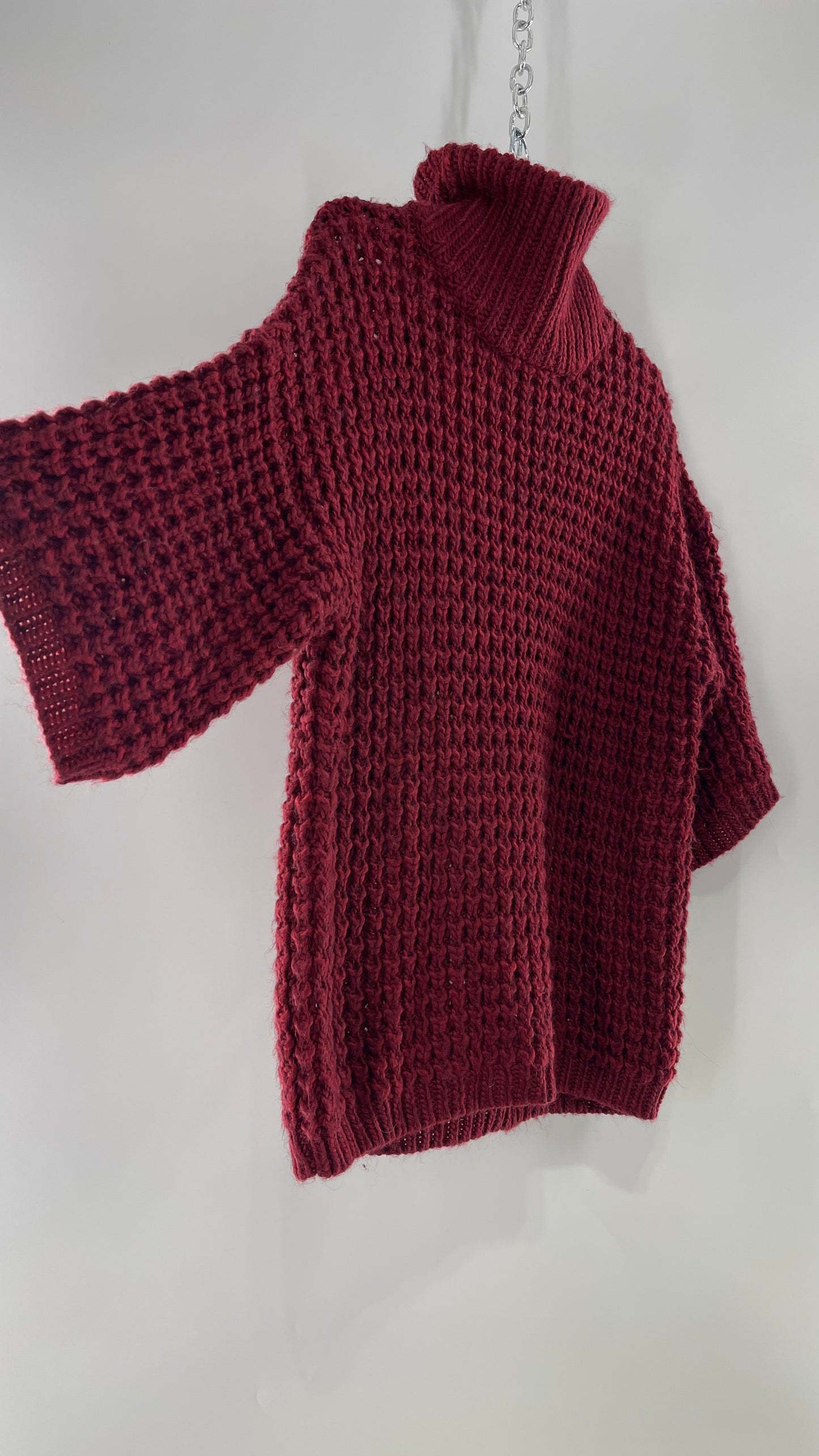 Anthropologie Thick Knit Burgundy/Maroon Short Sleeve Slouchy Turtle/Mock Neck Sweater (Large)
