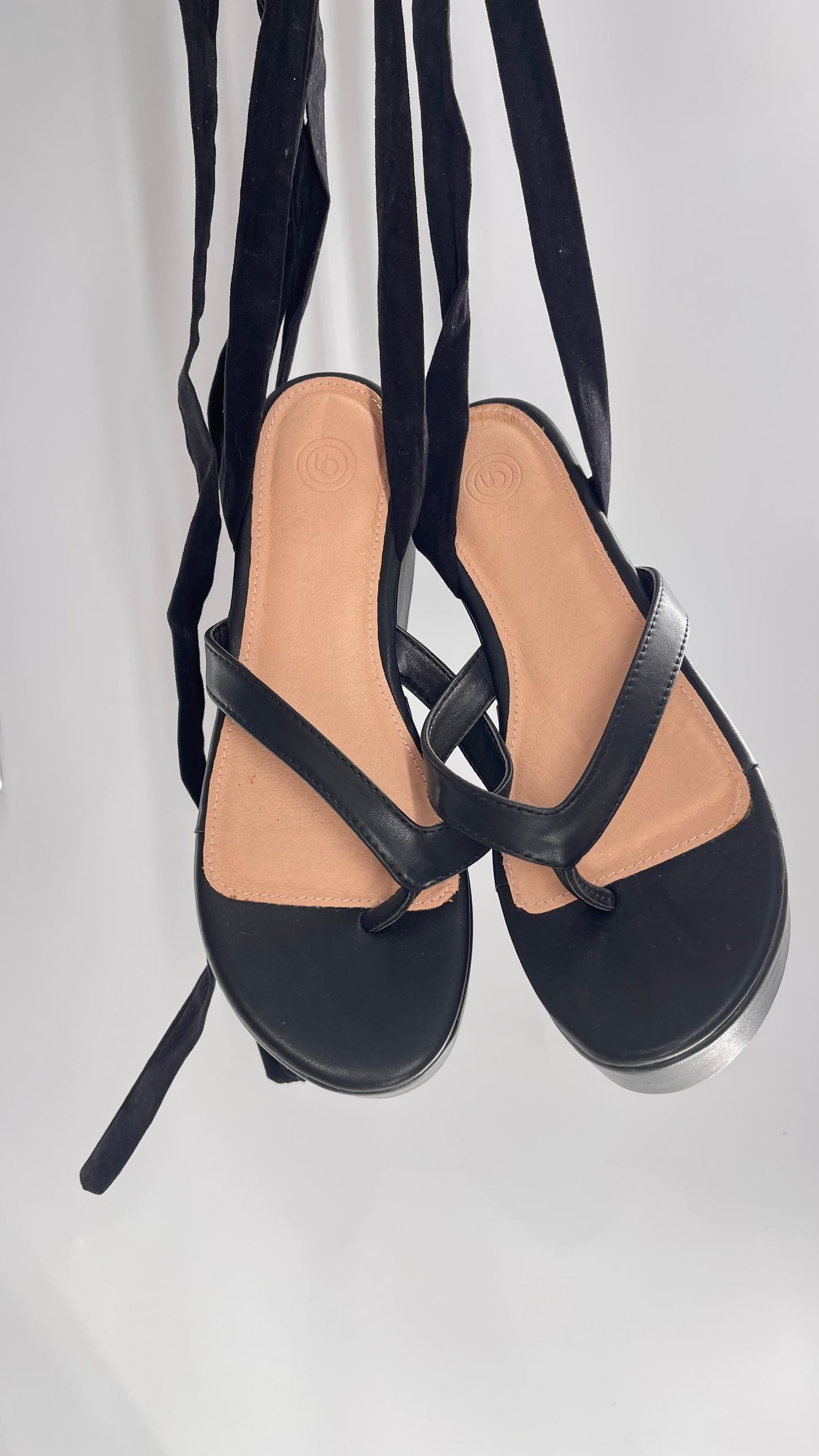 Urban Outfitters Black Platform Thong Sandal with Wrap Around Knee/Thigh High Straps (7)