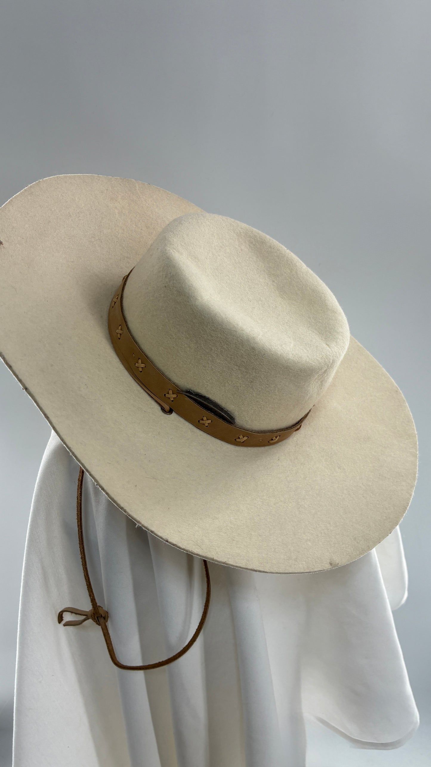 Vintage BRIXTON Off White Wide Brim Hat