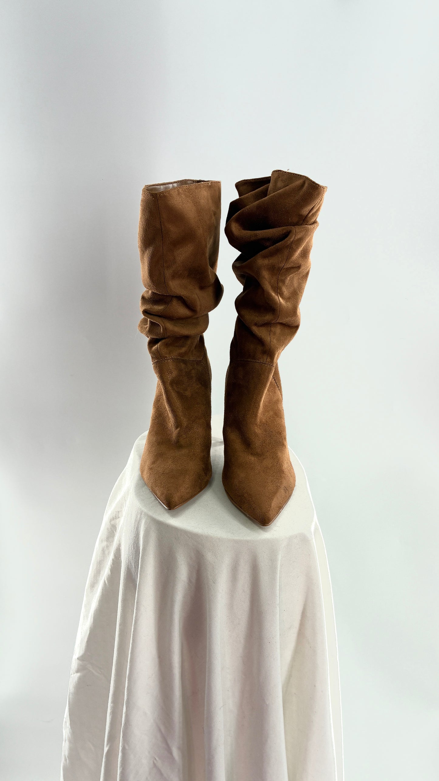 Vintage NINE WEST 1990s Scrunched Pointed Toe Boots (6.5)