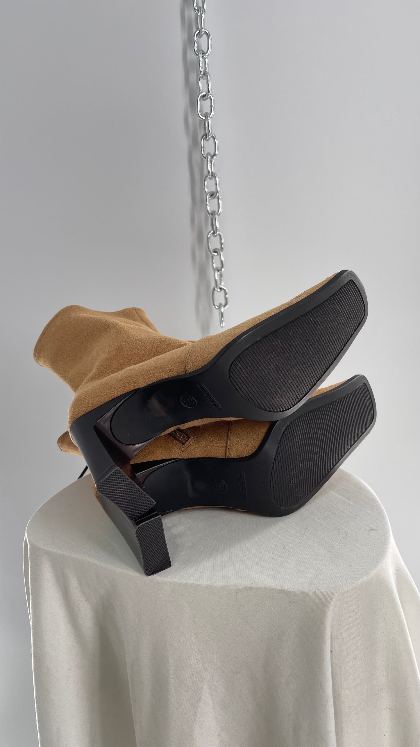 Vintage PREDICTIONS Tan Square Toe Block Heel Booties (6.5)