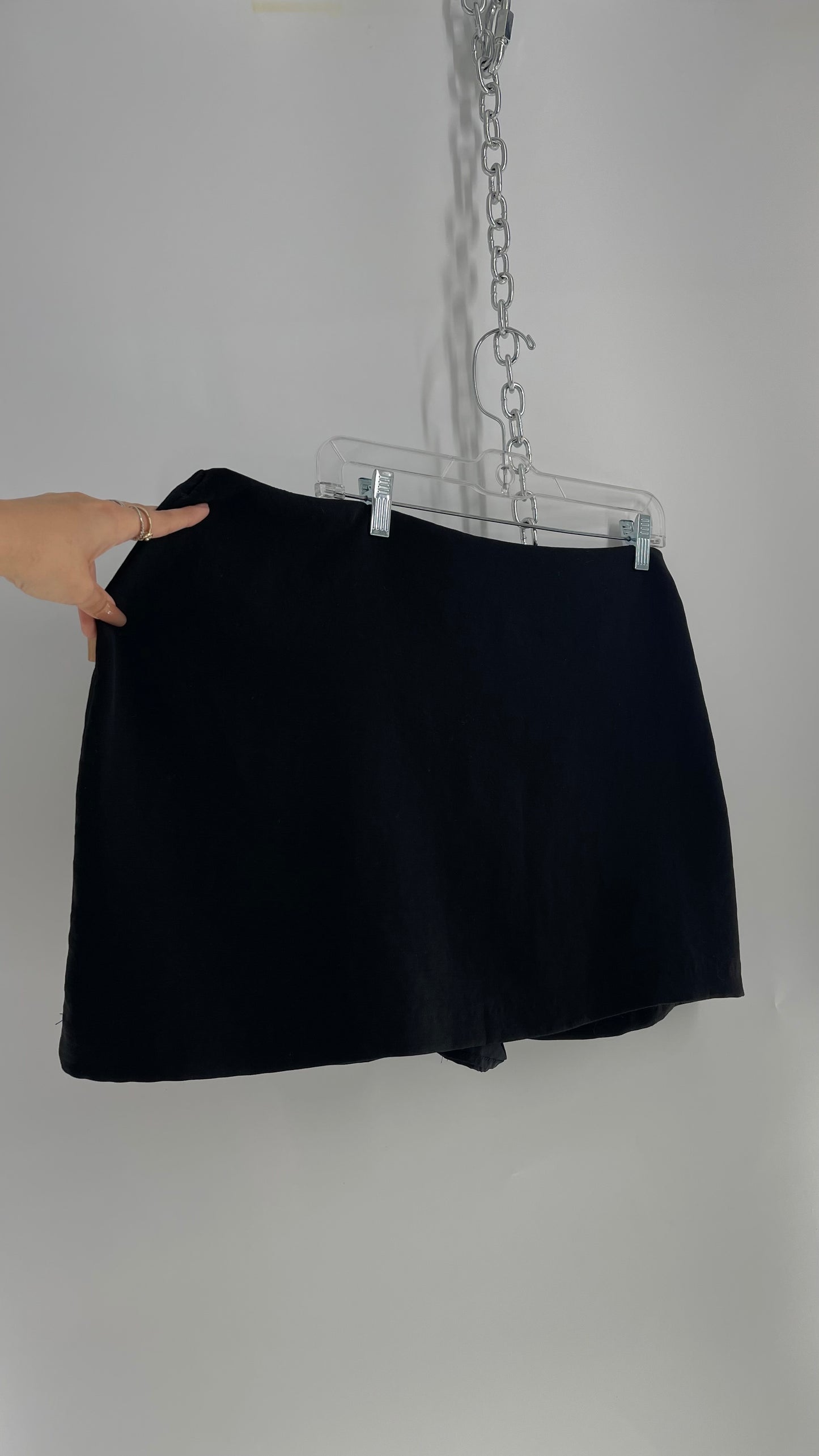 Abercrombie & Fitch Black Micro Mini Skirt/Skort (XL)