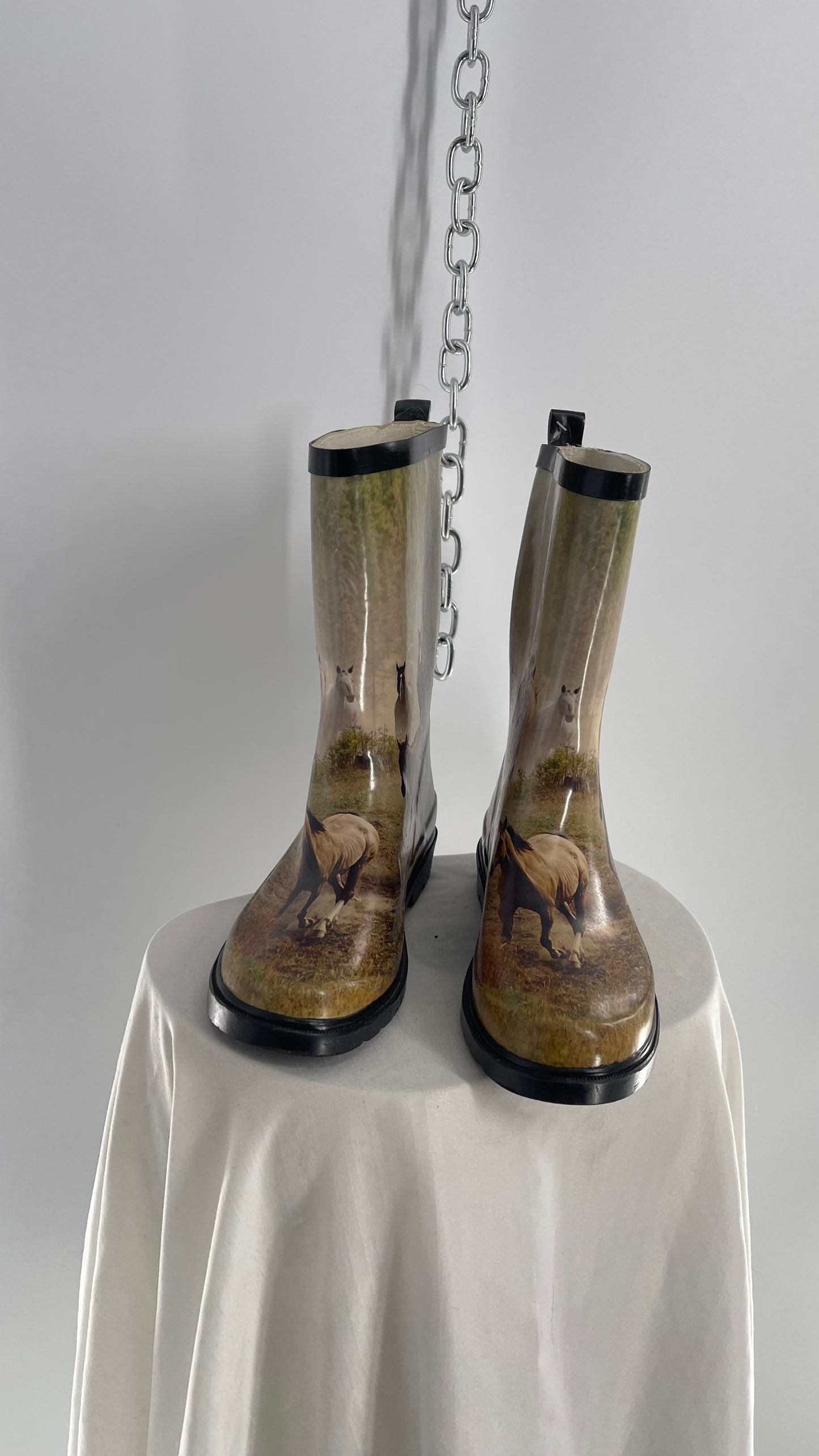 Vintage Horse Mural Rubber Boot (3kids, 5.5/6adults)