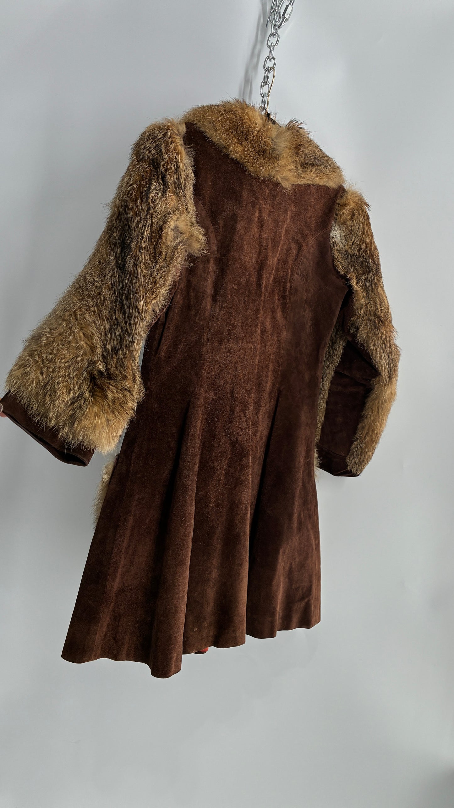 Vintage Cederland 1970s Genuine Suede Leather Coat with Fur Pockets, Sleeves, and Collar (44)