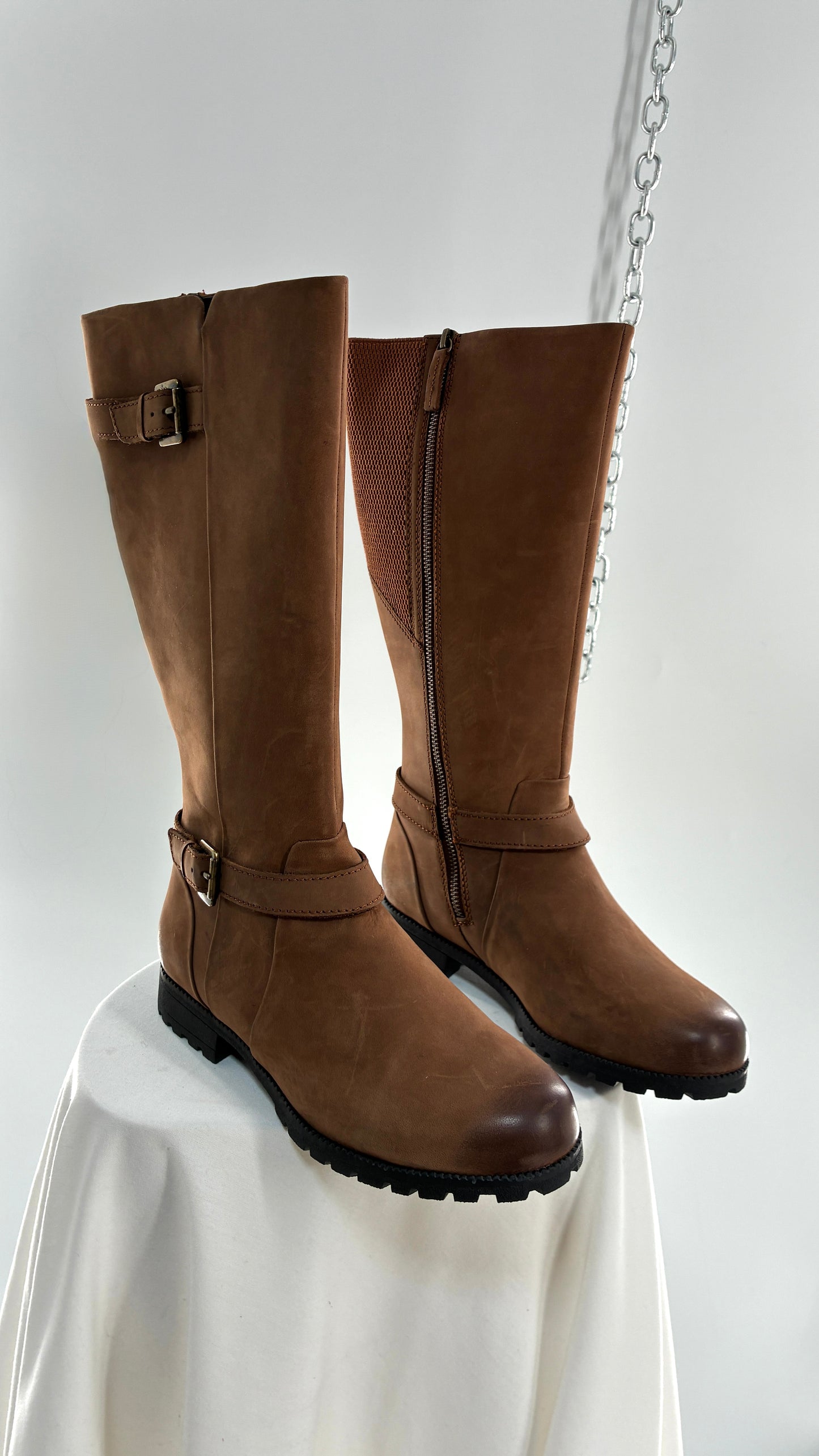 Deadstock Vintage HOTTER Belle Genuine Thick Leather Waxed Boots with Polished Toe Box and Heel (9)
