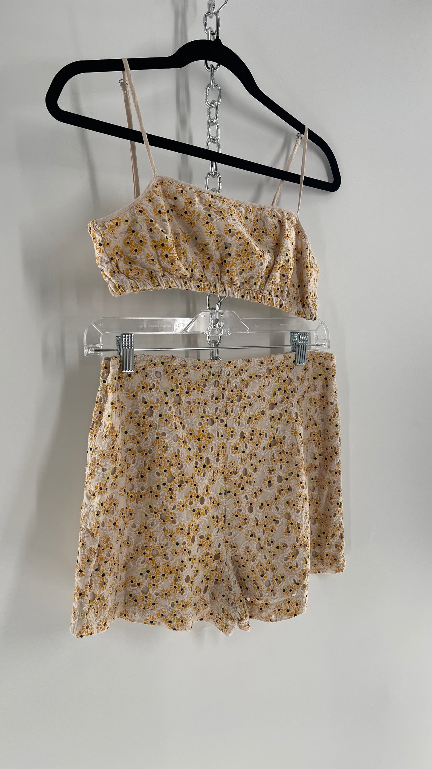 Urban Outfitters Eyelet Lace Daisy Print 2pc Shorts and Bustier Tank Set (Small Top Medium Bottoms)