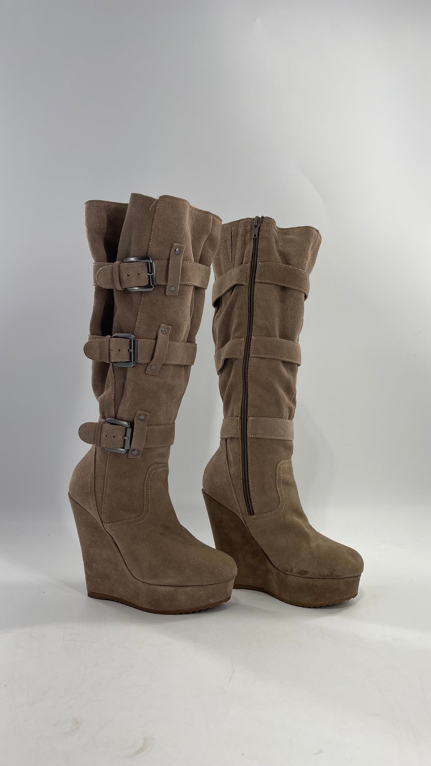 Vintage Bakers Genuine Suede Leather Gray/Tan Wedge Platform Knee High Boots with Gun Metal Buckles (6)
