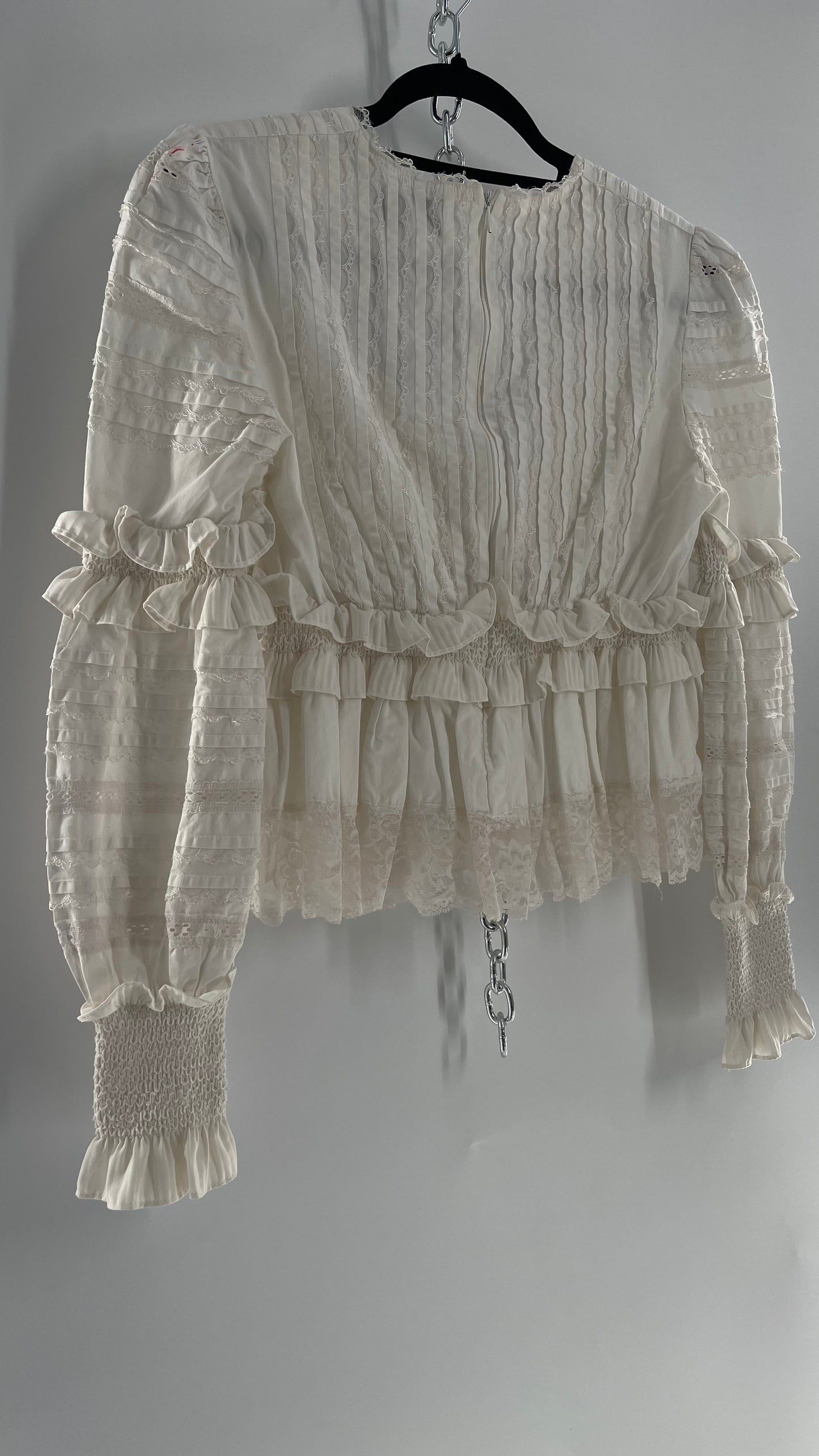 CISTAR NEW YORK White Balloon Sleeve Blouse Adorned in Delicate Ruffled and Lace (Medium)