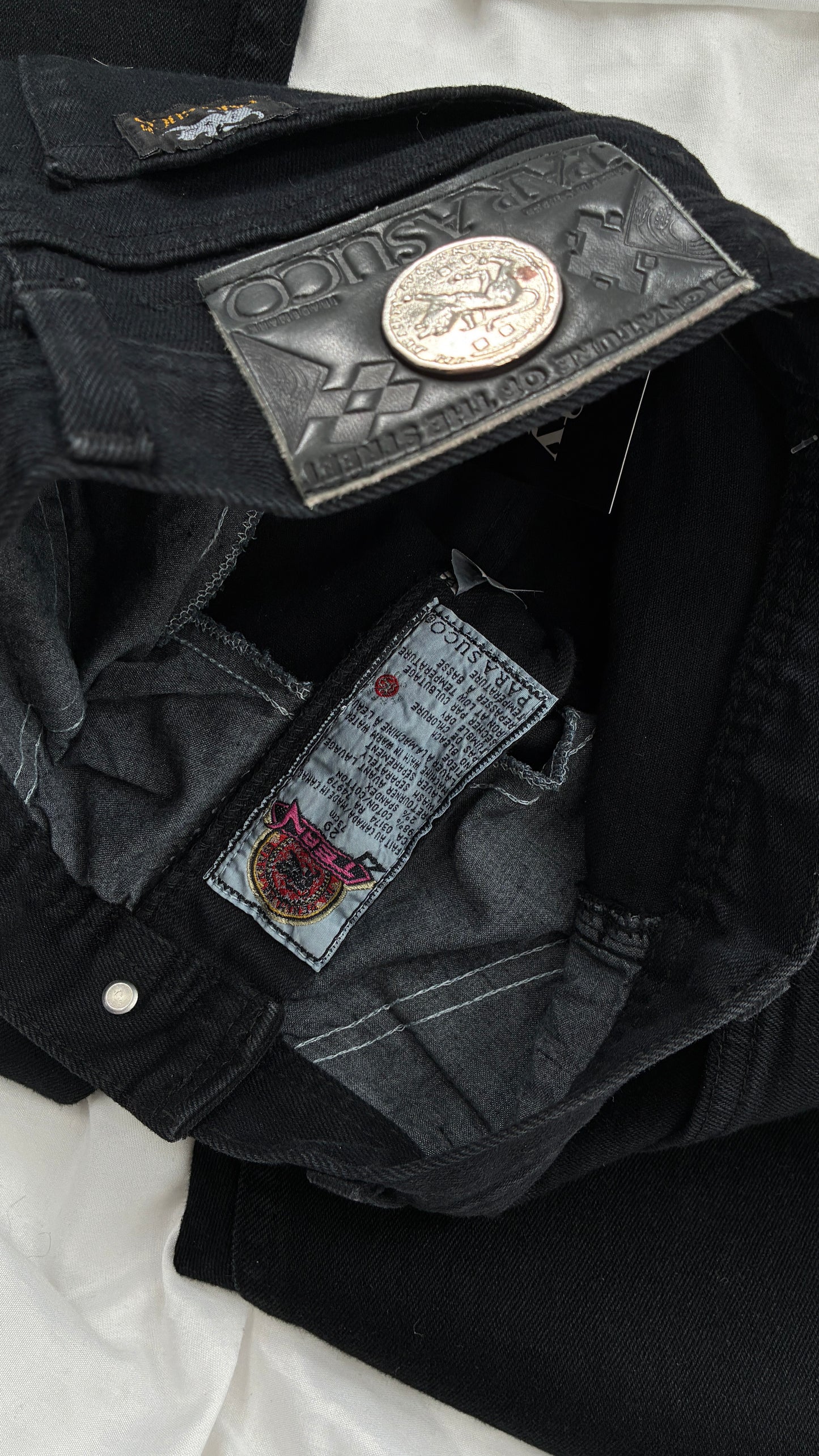 RARE Vintage PARASUCO Black Ultra High Waisted Mom Jean (29)