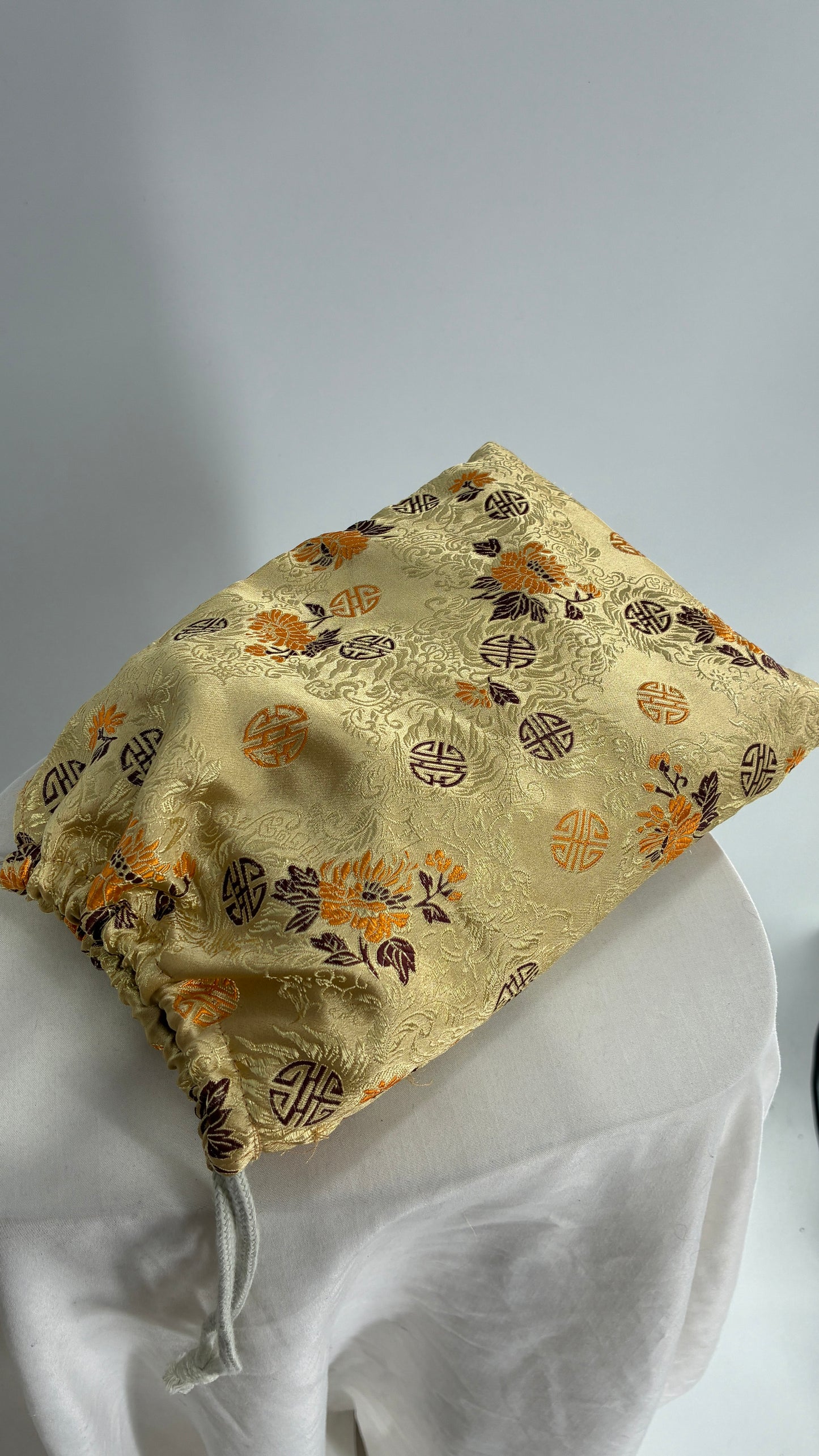 Vintage Hand Embroidered Flower Purse with Pearl Detailing