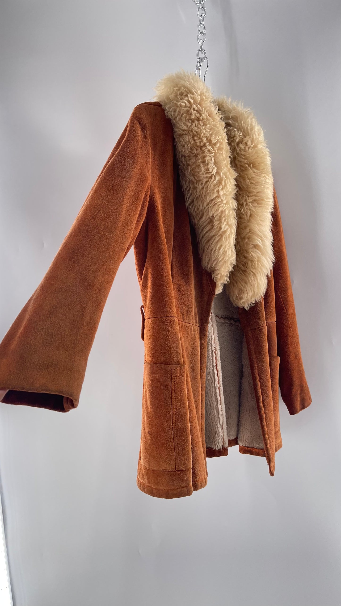 1970s Vintage Burnt Orange Suede Thick Heavy Sherpa Lined Jacket with Genuine Fur Collar (C)(Medium)